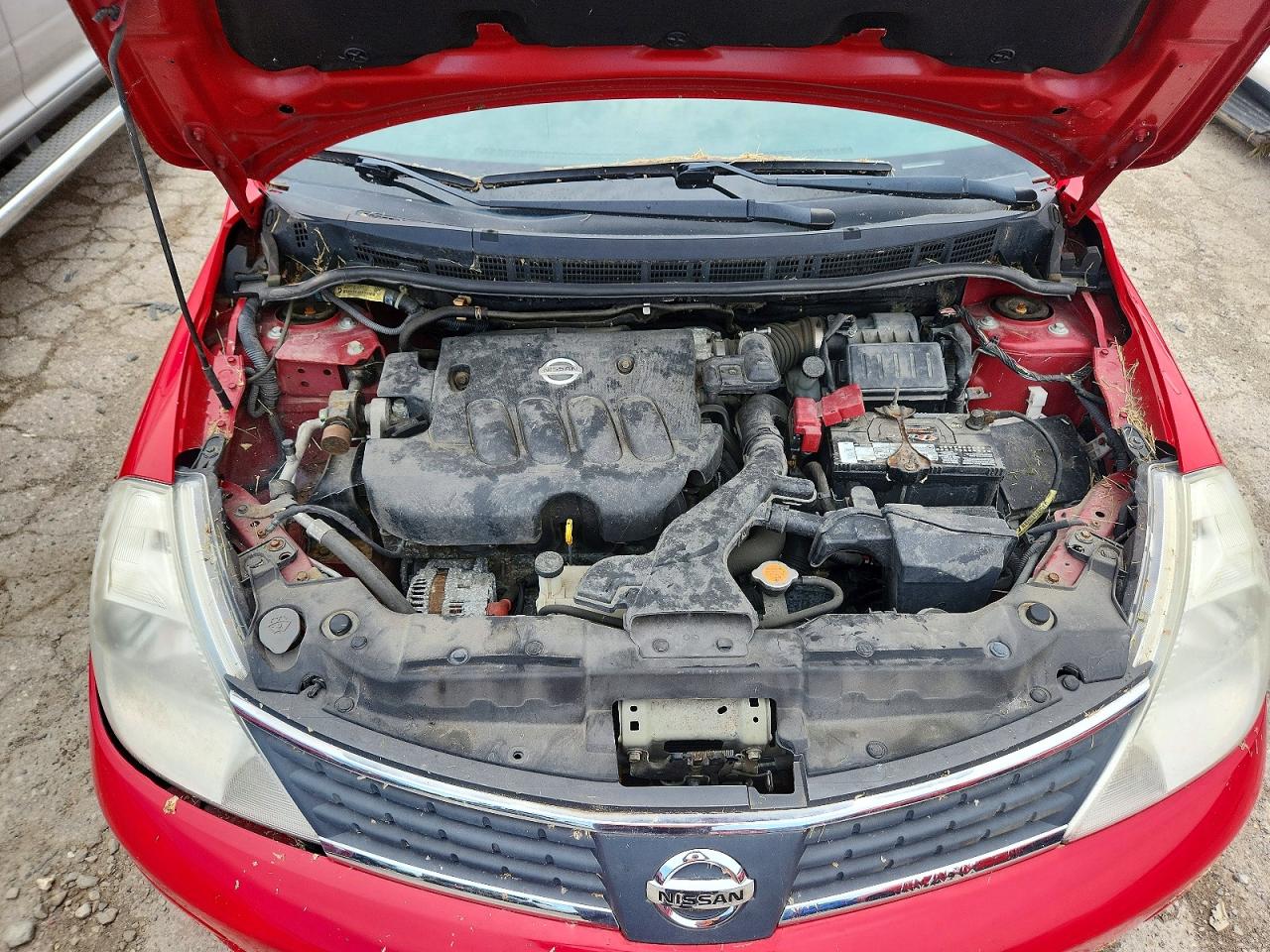 2009 Nissan Versa 1.8 S Red vin: 3N1BC13E29L407950