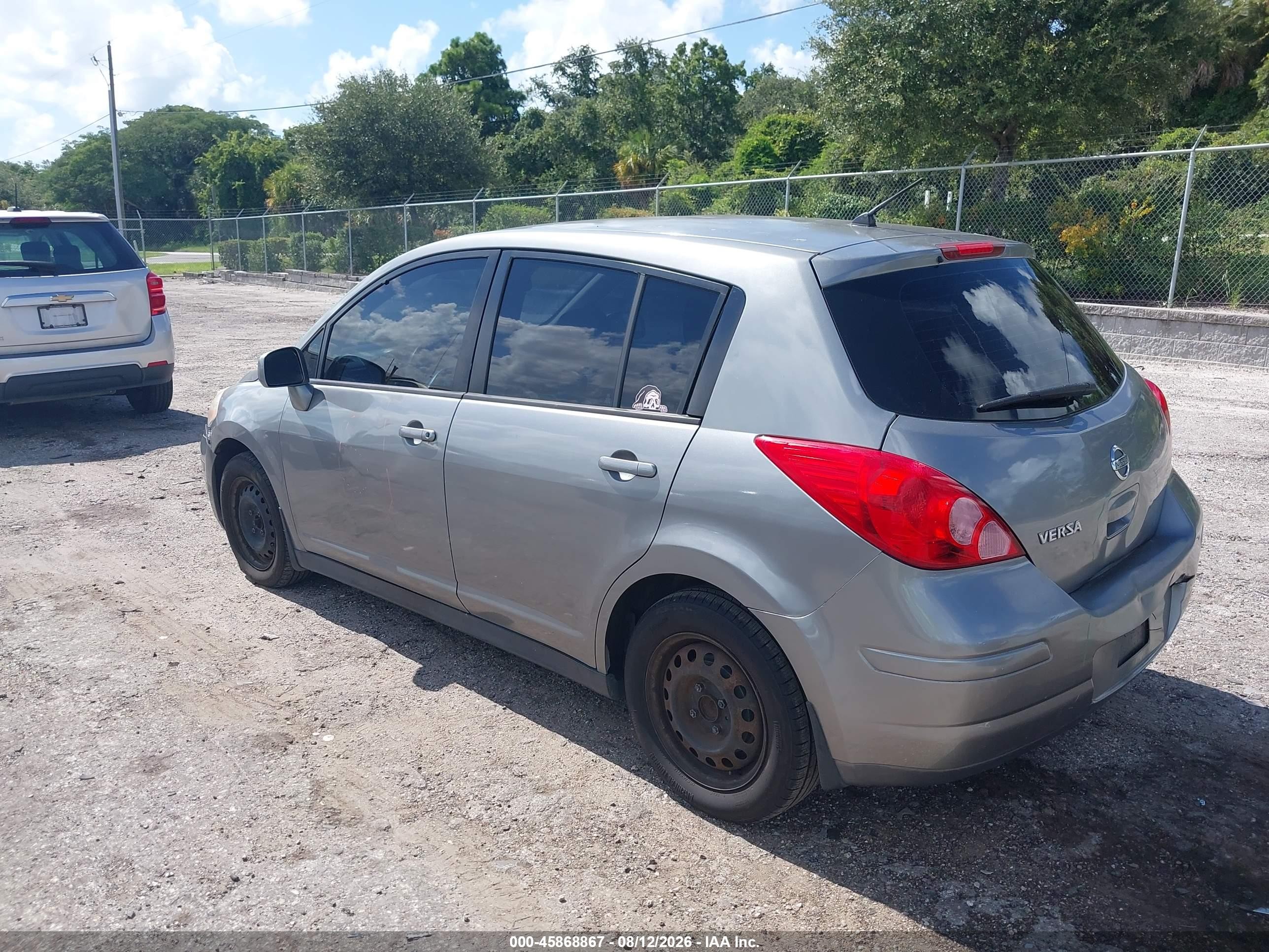 2009 Nissan Versa 1.8s Gray vin: 3N1BC13E29L433528