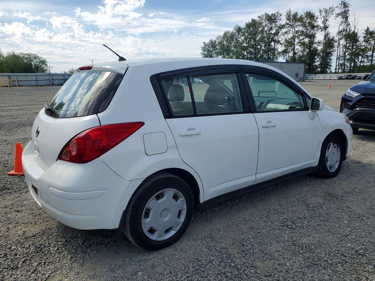 2009 Nissan Versa 1.8 S White vin: 3N1BC13E29L440575