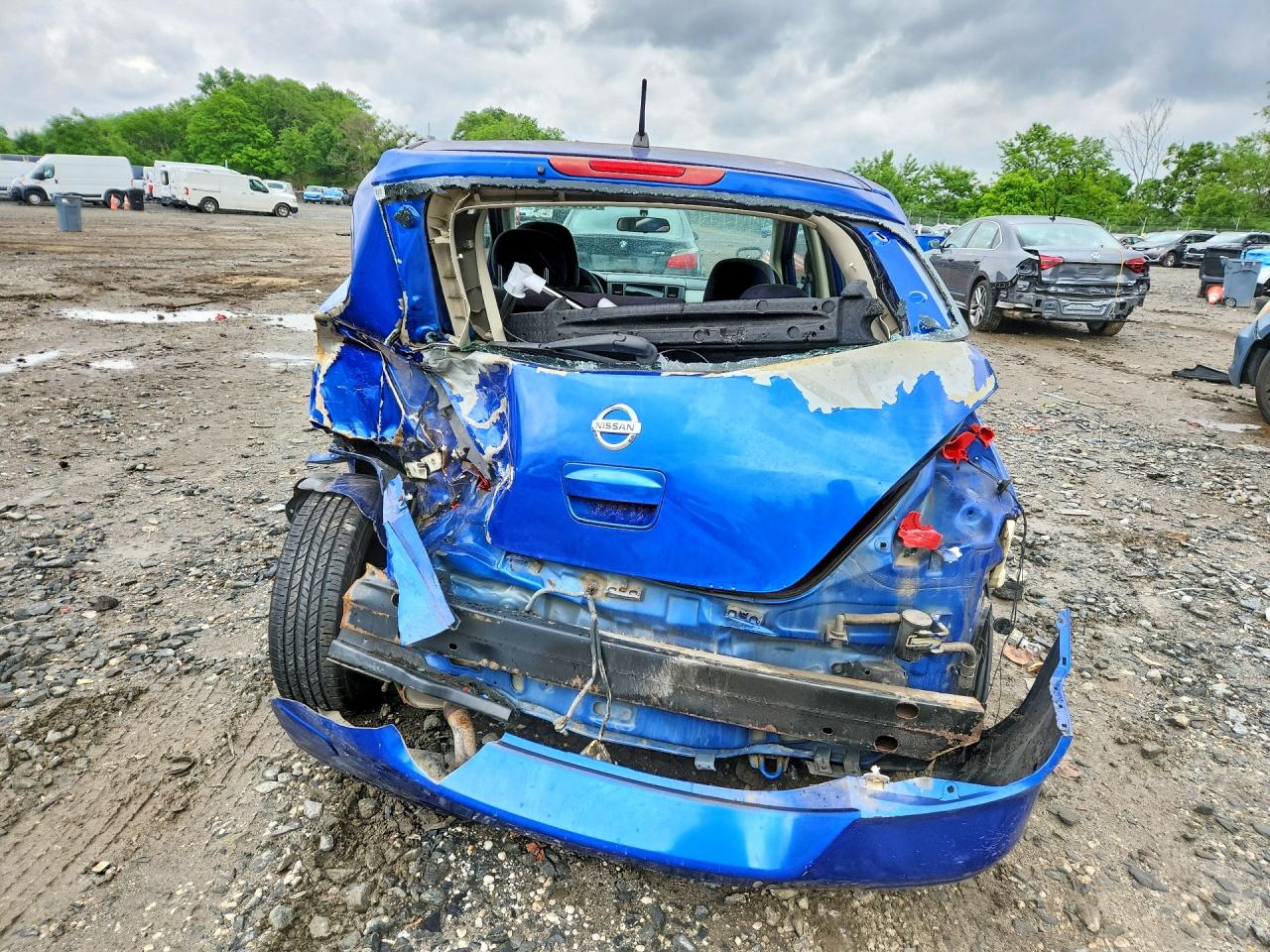 2009 Nissan Versa 1.8 S Blue vin: 3N1BC13E29L465220