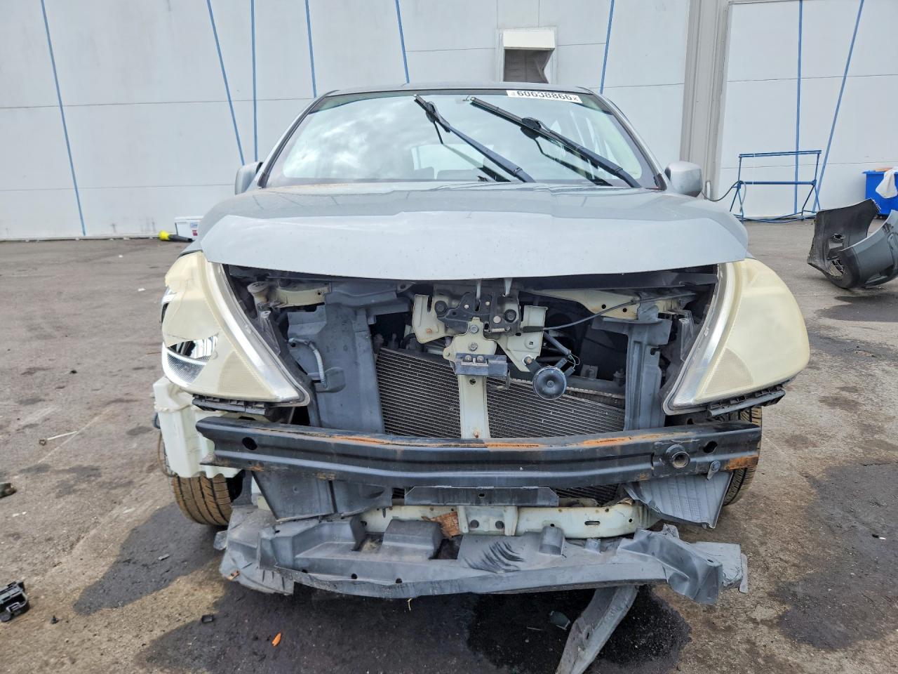 2009 Nissan Versa 1.8 S Серый vin: 3N1BC13E29L485094