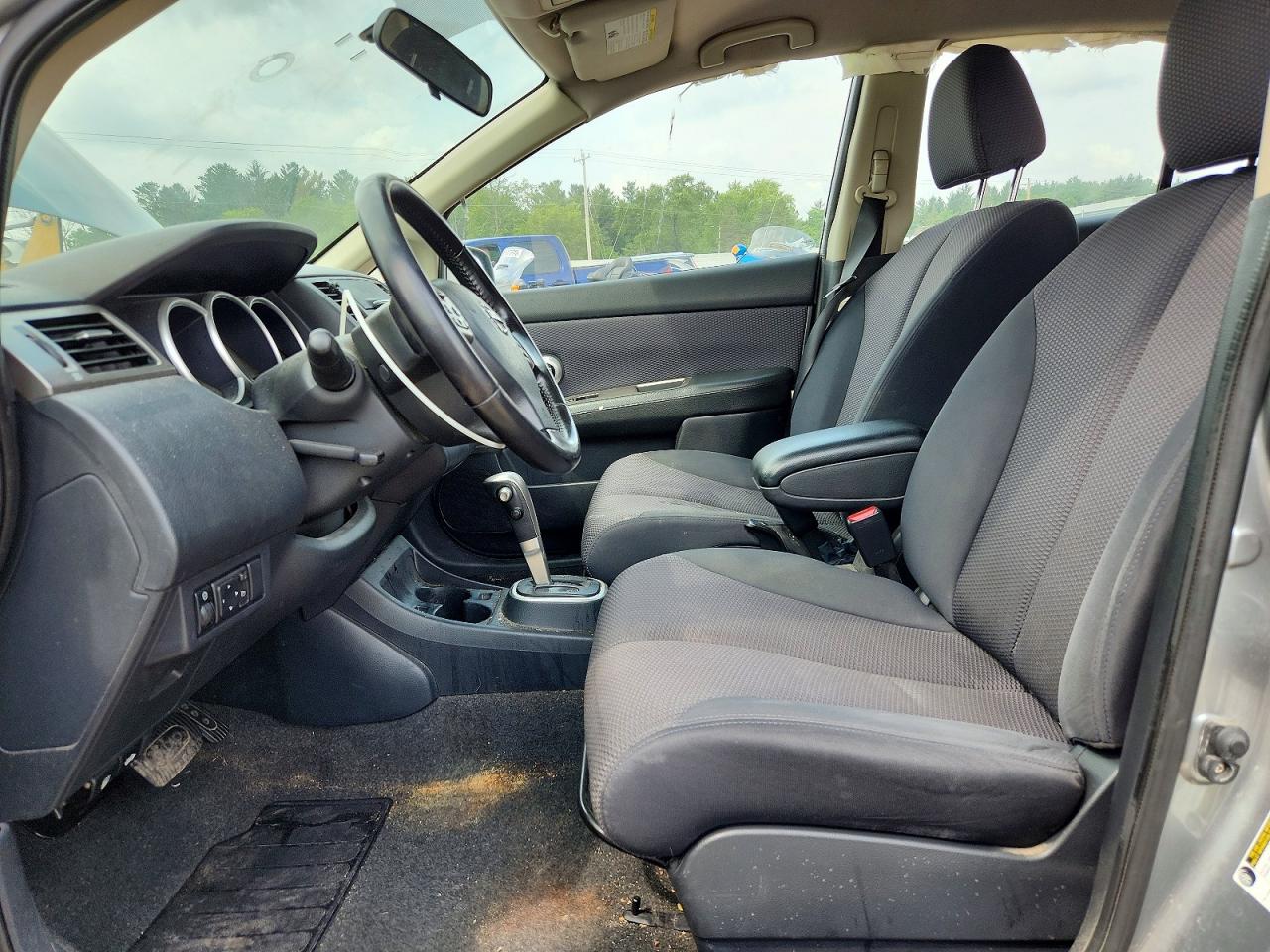 2007 Nissan Versa 1.8 S Silver vin: 3N1BC13E37L409655