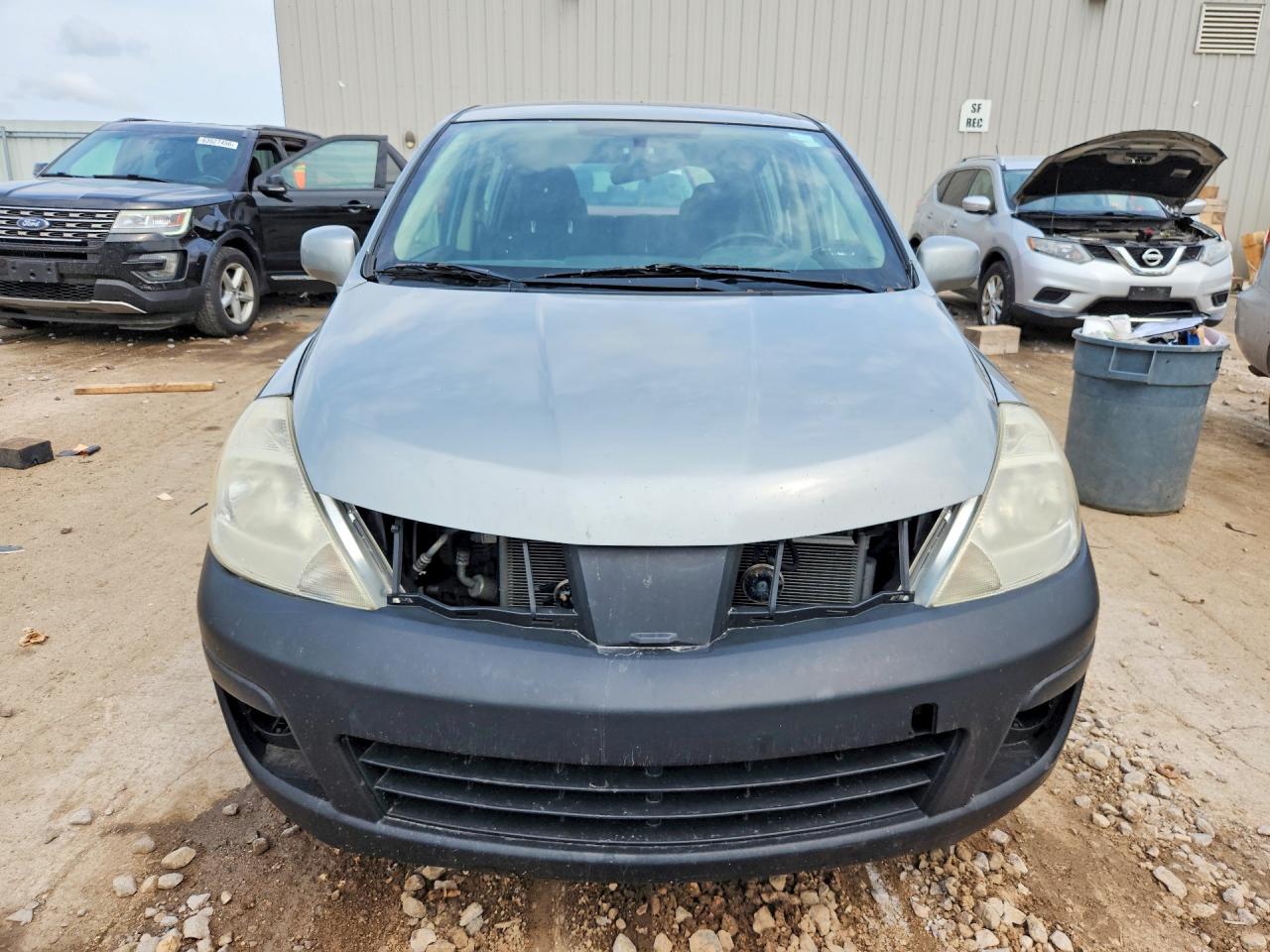 2007 Nissan Versa 1.8 S Silver vin: 3N1BC13E37L409655