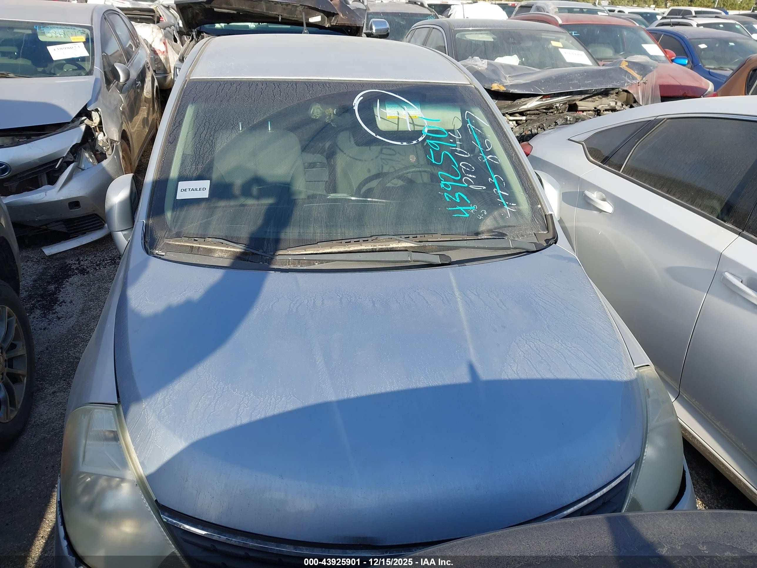 2007 Nissan Versa 1.8sl Silver vin: 3N1BC13E37L415276