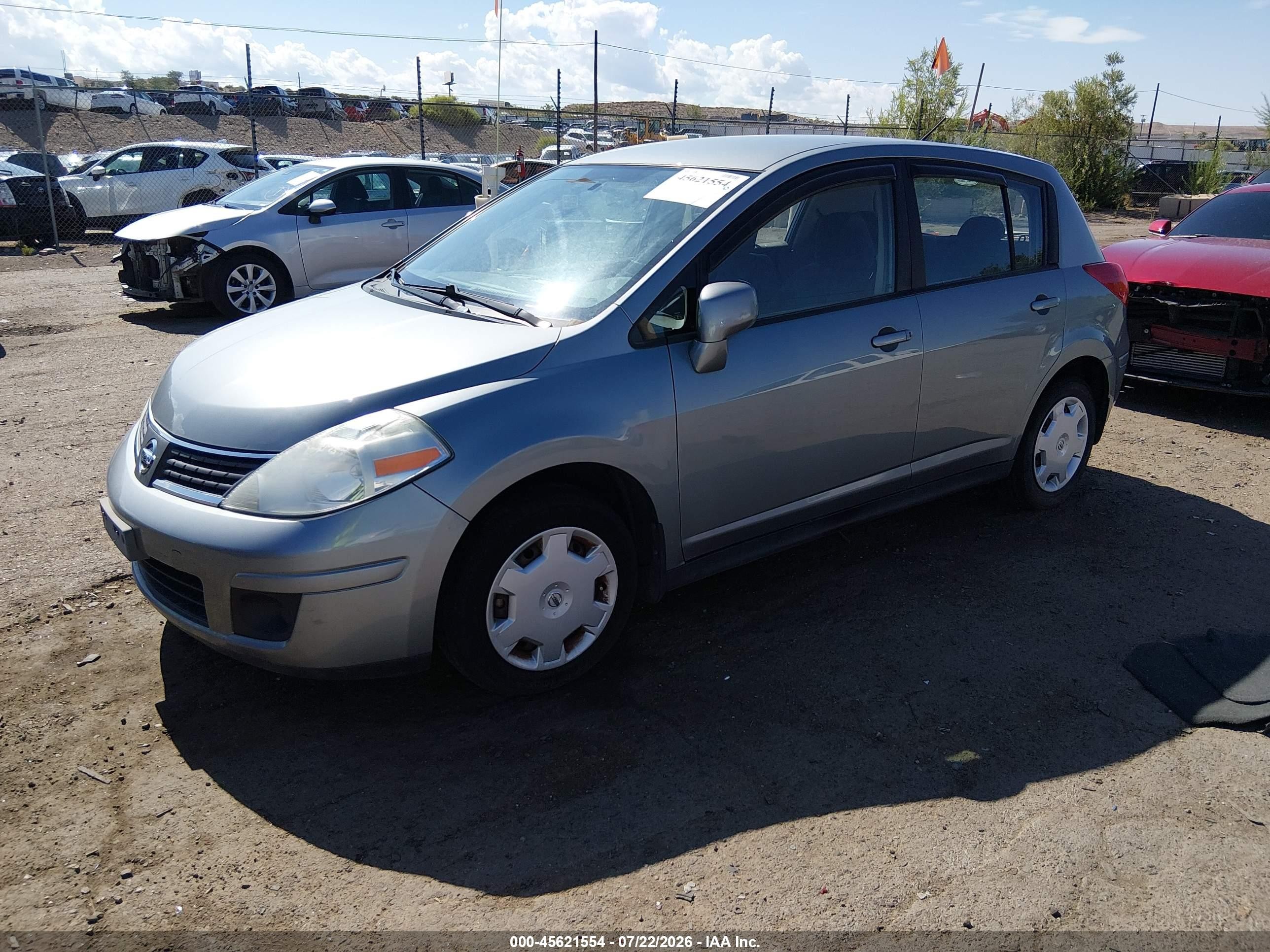 2008 Nissan Versa 1.8 S Silver vin: 3N1BC13E38L453687