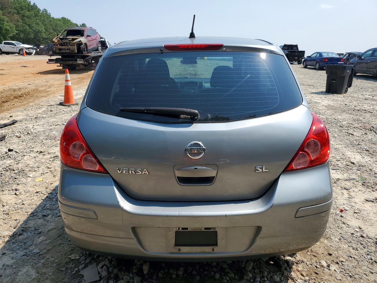 2009 Nissan Versa 1.8 S Silver vin: 3N1BC13E39L414504