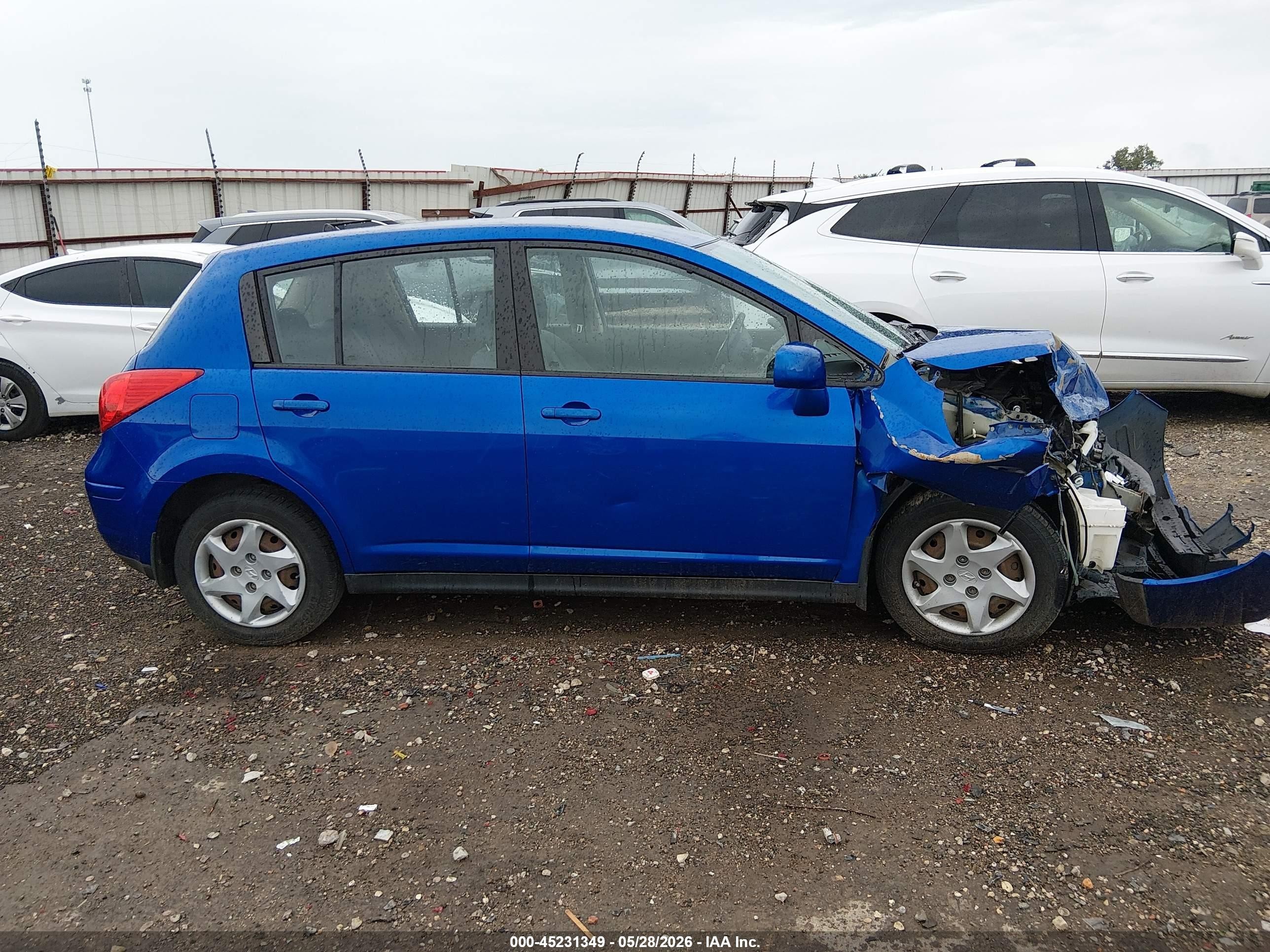 2009 Nissan Versa 1.8s Blue vin: 3N1BC13E39L462505