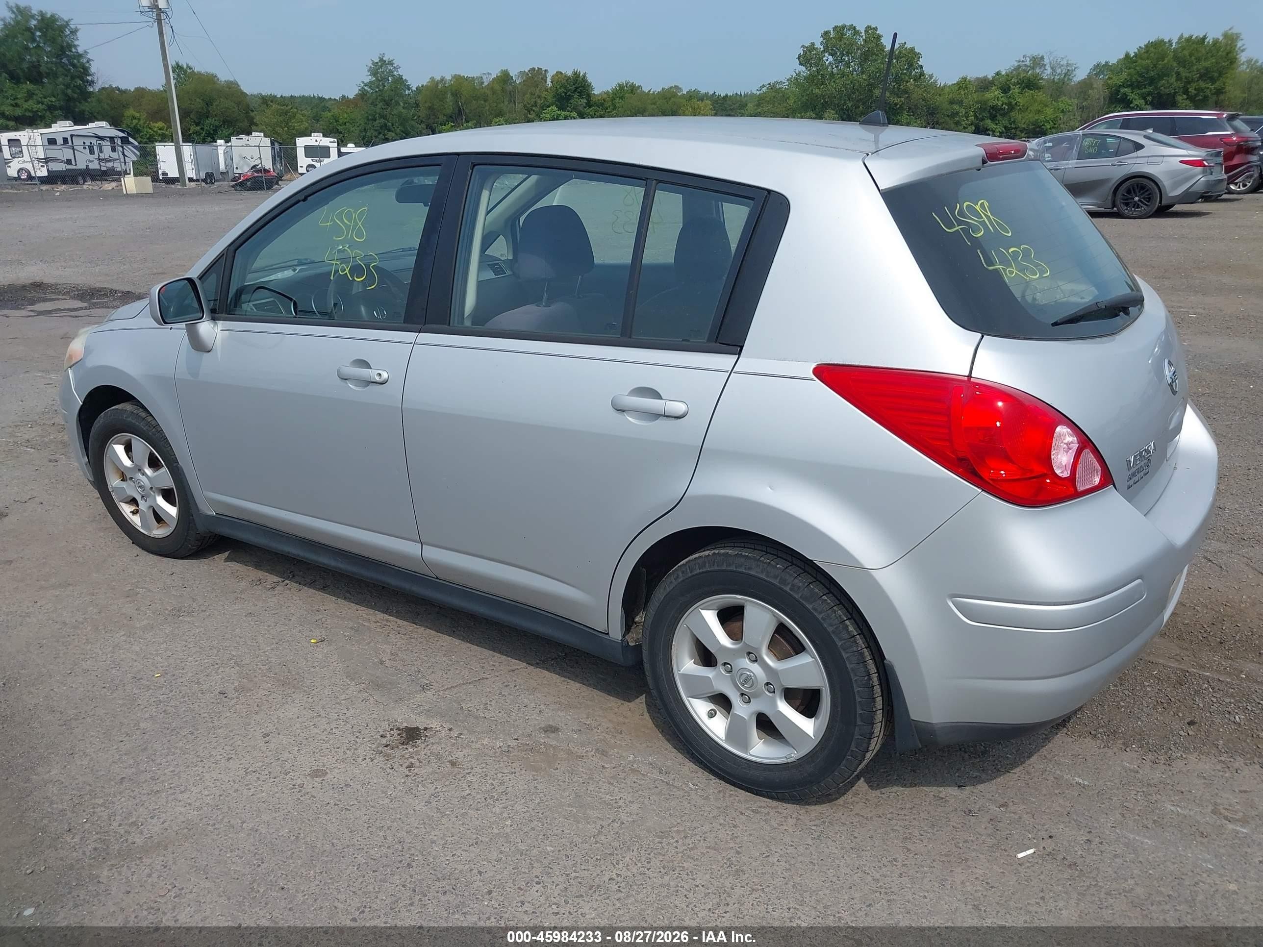 2009 Nissan Versa 1.8s Silver vin: 3N1BC13E39L476999