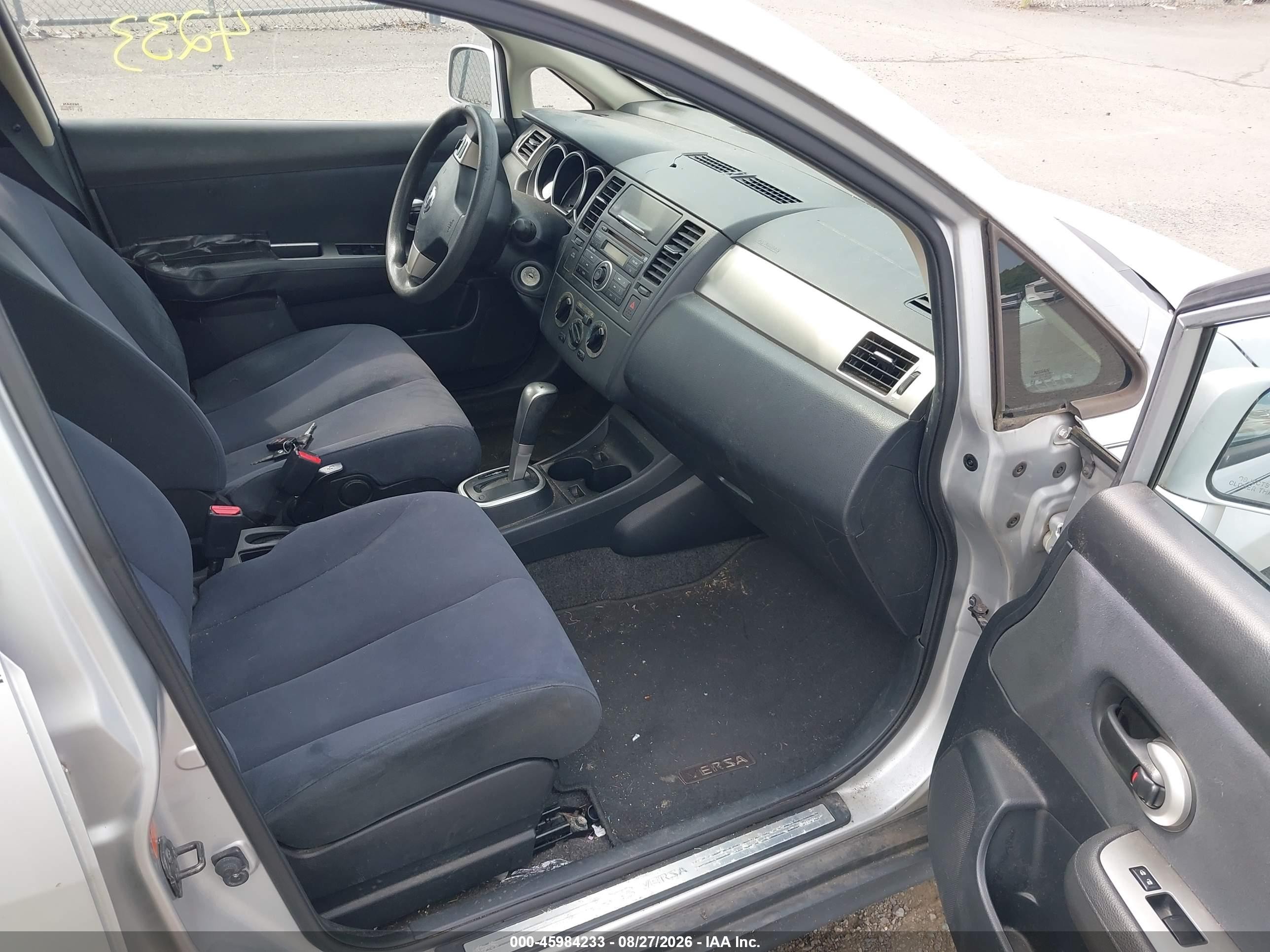 2009 Nissan Versa 1.8s Silver vin: 3N1BC13E39L476999