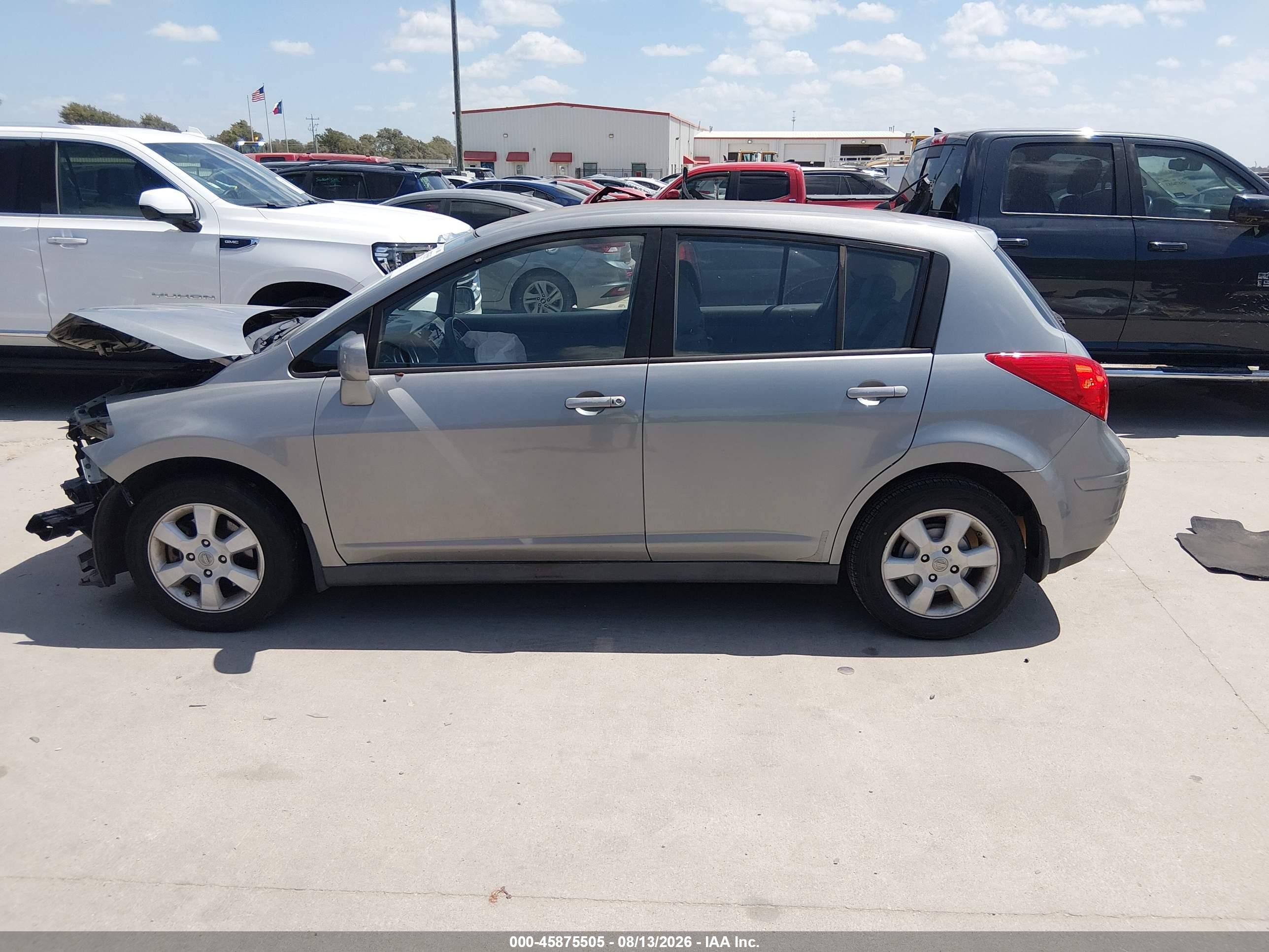 2007 Nissan Versa 1.8sl Silver vin: 3N1BC13E47L362202