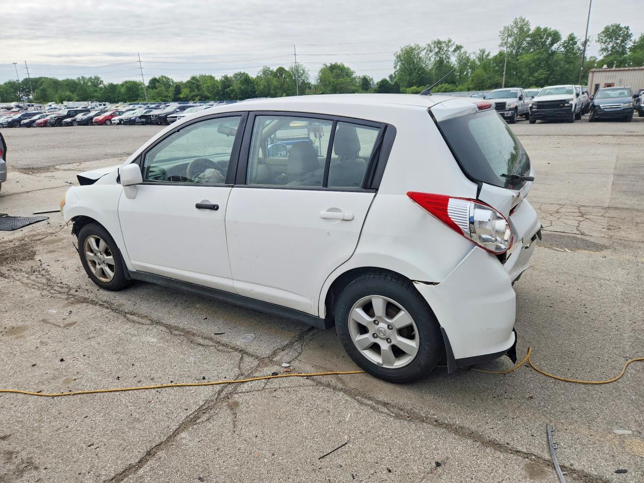 2007 Nissan Versa 1.8 S White vin: 3N1BC13E47L385379