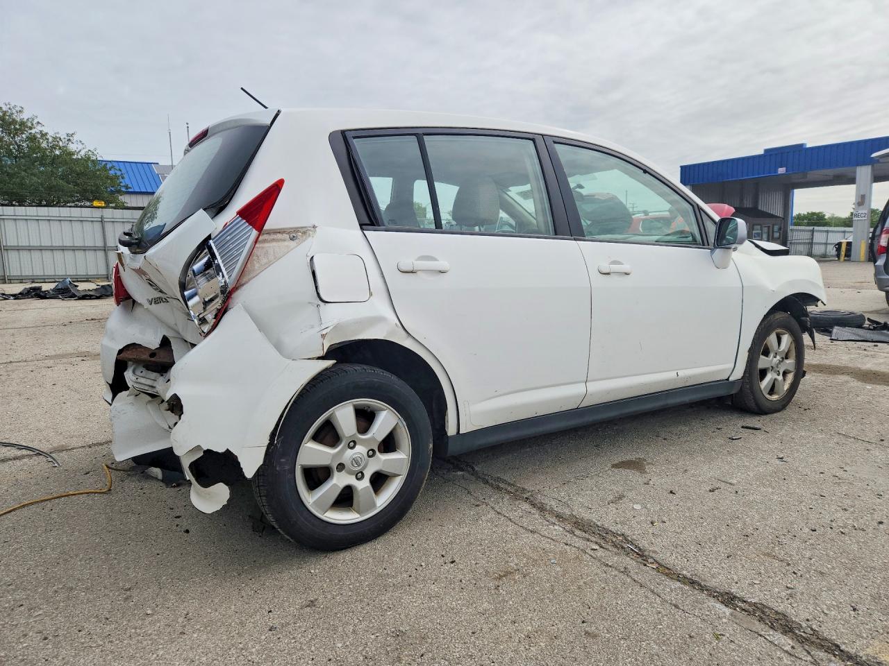 2007 Nissan Versa 1.8 S White vin: 3N1BC13E47L385379