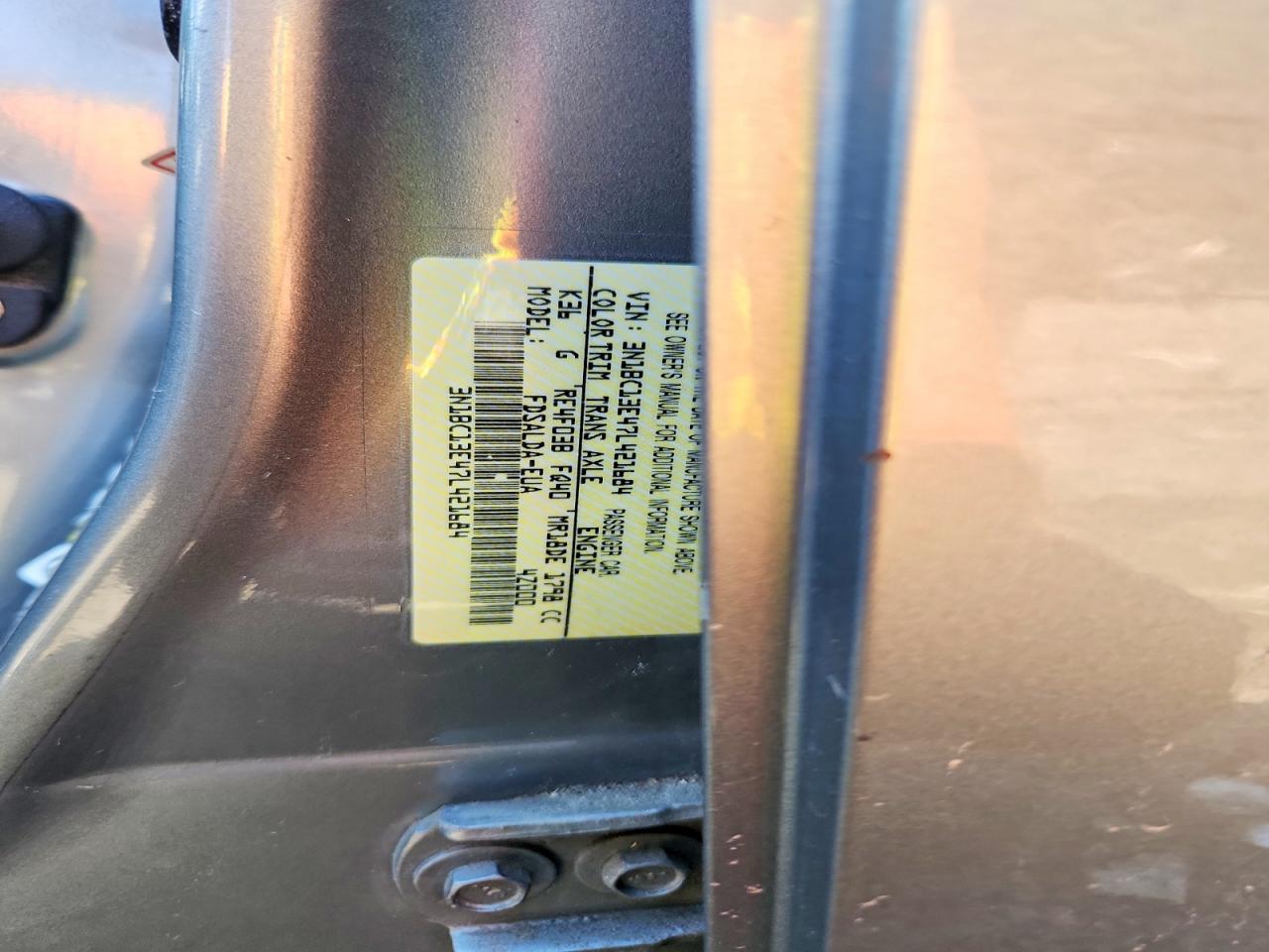 2007 Nissan Versa 1.8 S Silver vin: 3N1BC13E47L421684