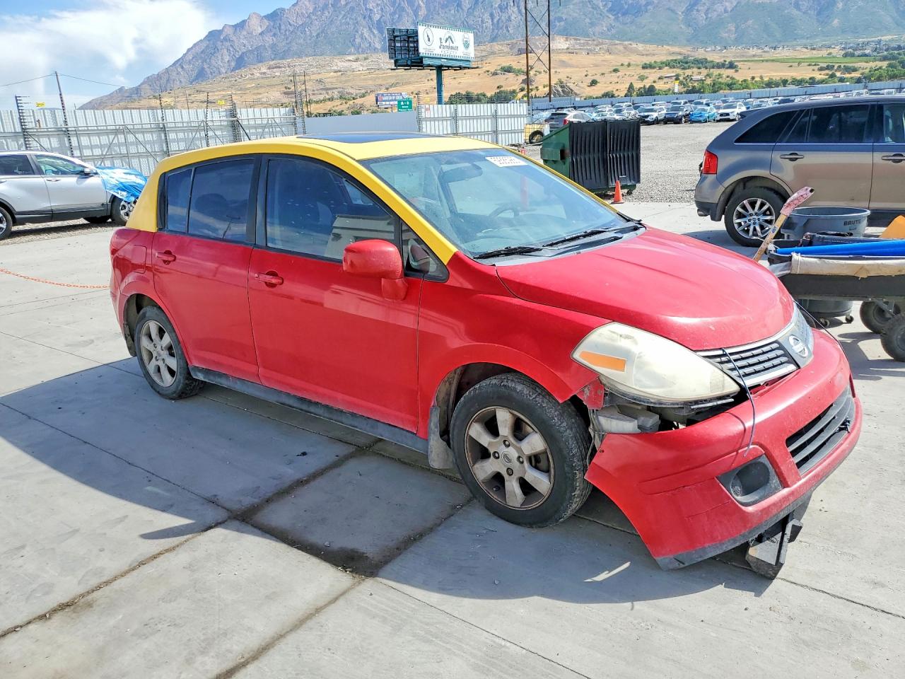 2007 Nissan Versa Two Tone vin: 3N1BC13E47L457620