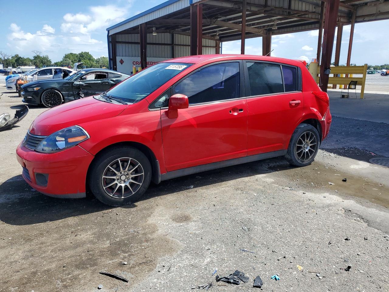 2008 Nissan Versa 1.8 S Red vin: 3N1BC13E48L350598