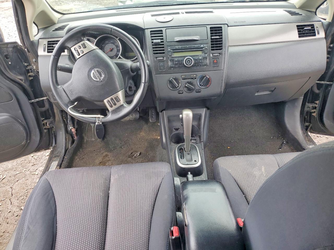 2008 Nissan Versa 1.8 S Черный vin: 3N1BC13E48L371922