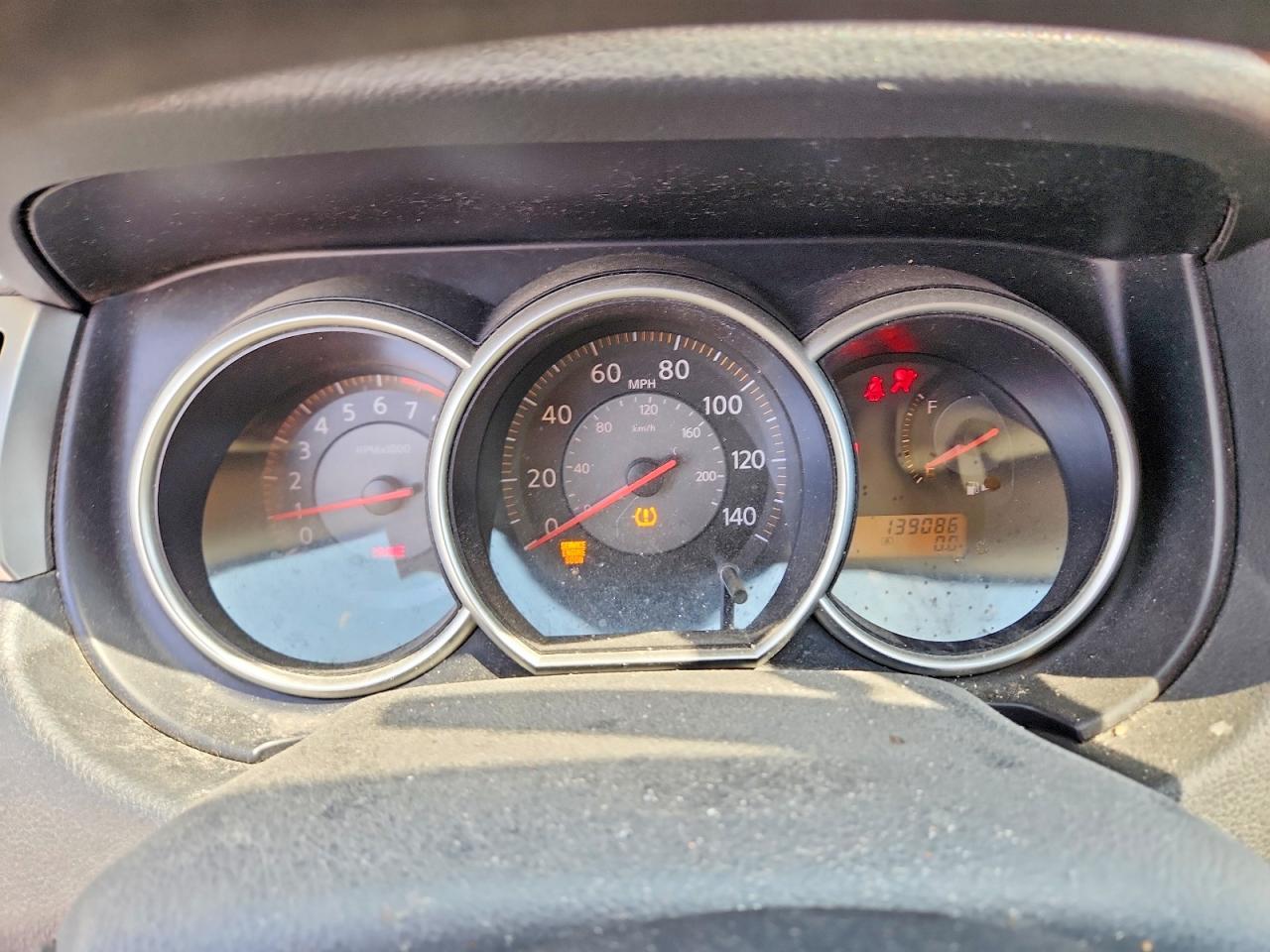 2008 Nissan Versa 1.8 S Белый vin: 3N1BC13E48L379406