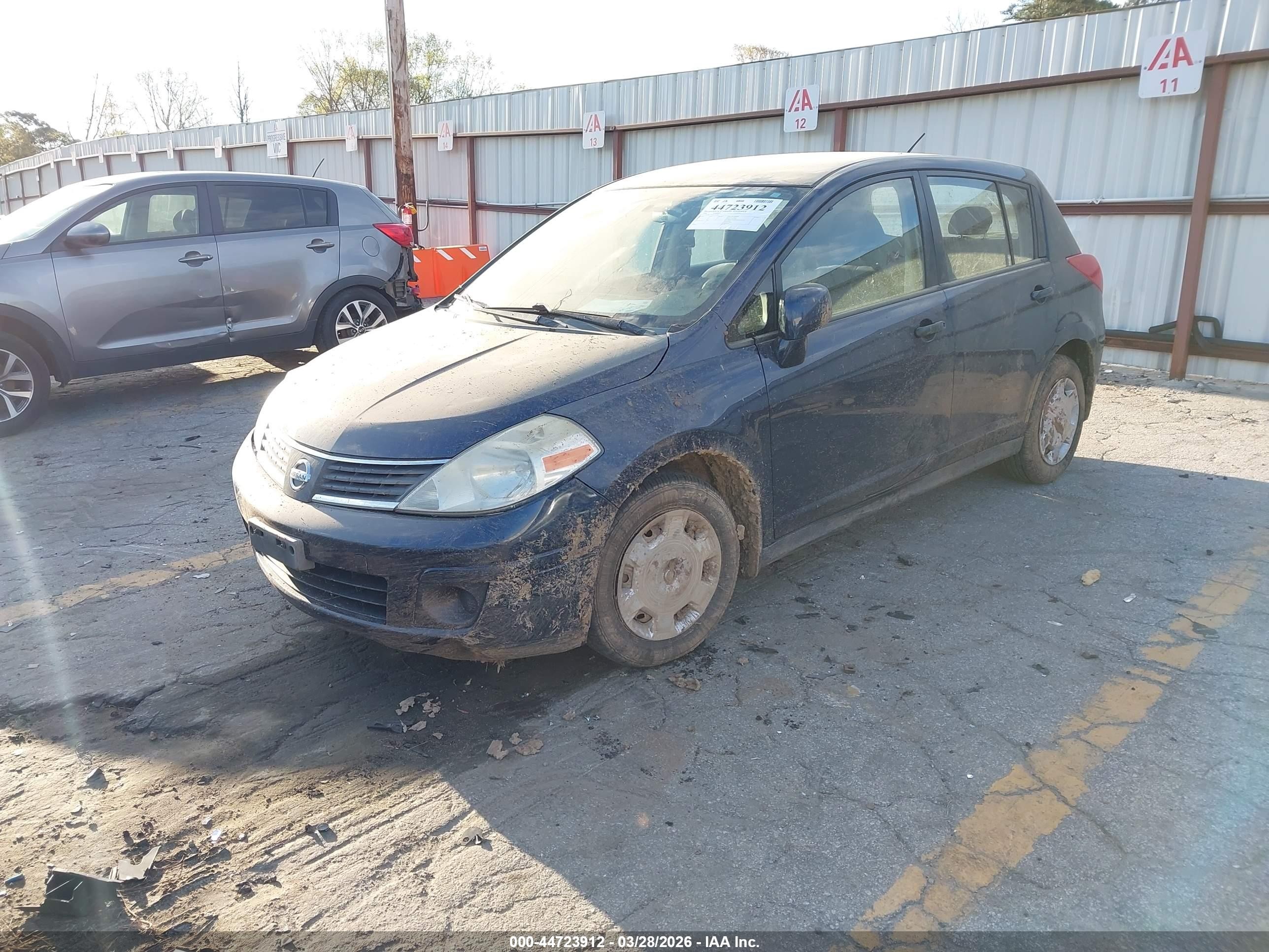 2008 Nissan Versa 1.8s Blue vin: 3N1BC13E48L457361