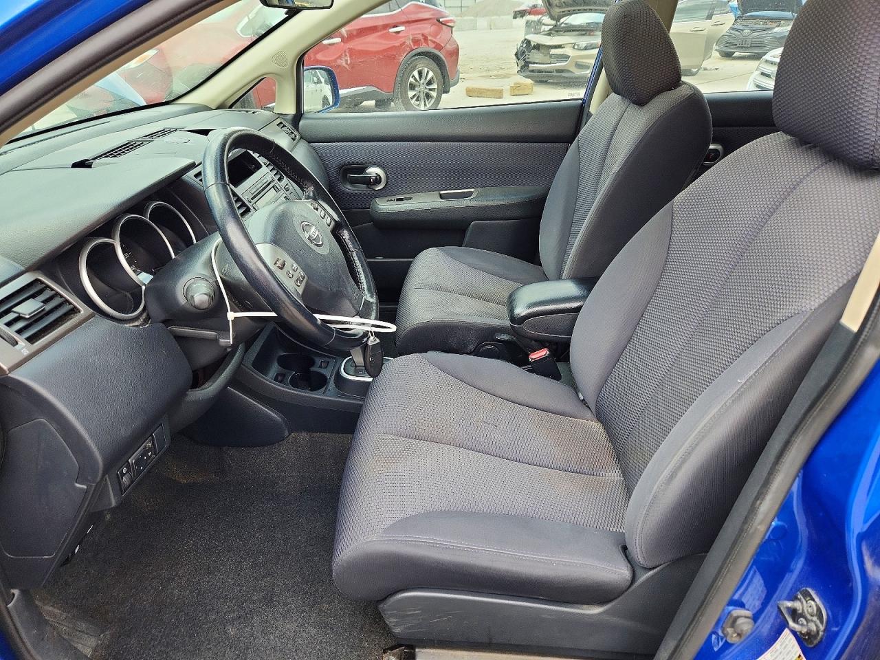 2009 Nissan Versa 1.8 S Синий vin: 3N1BC13E49L372439