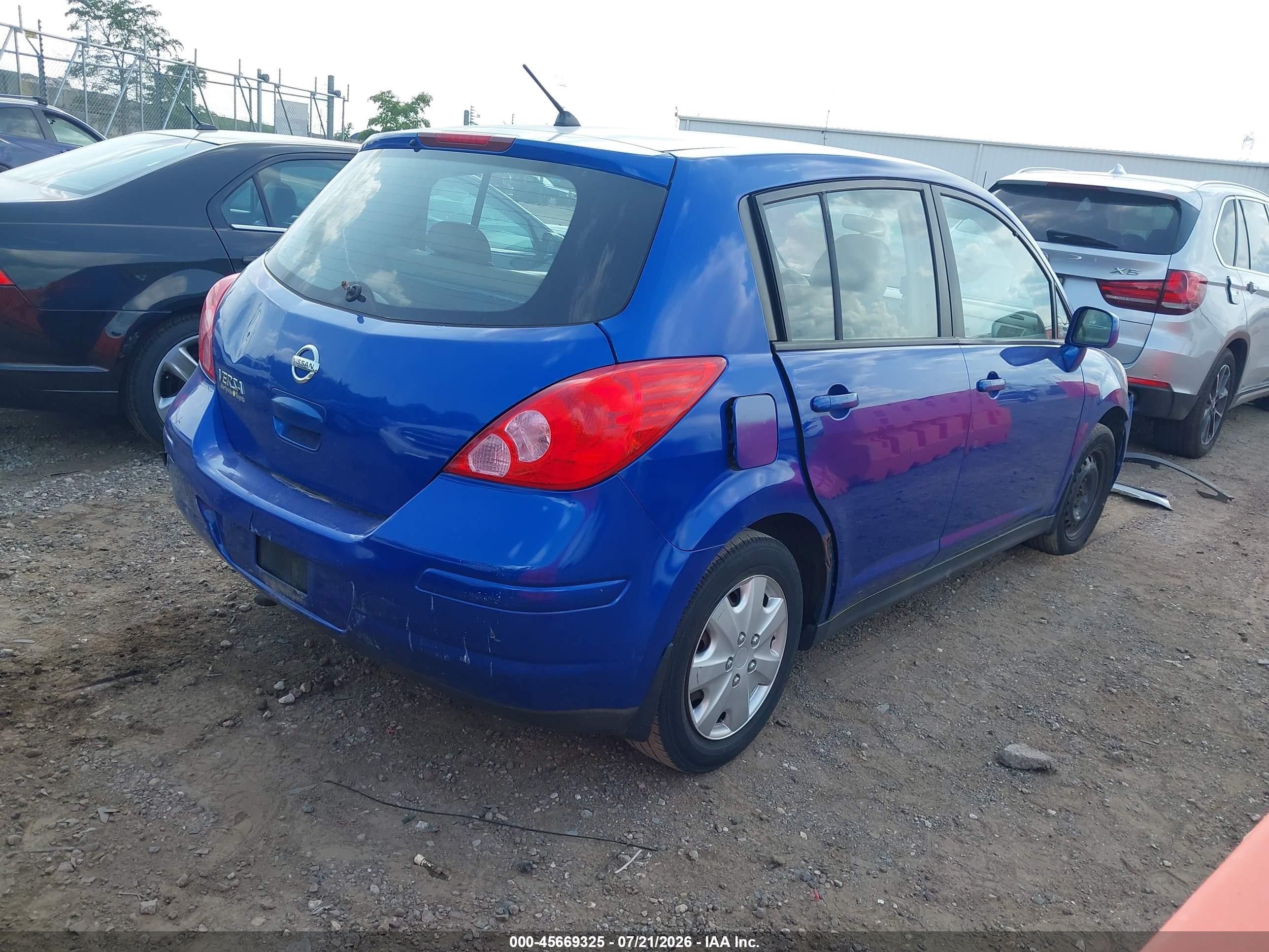 2009 Nissan Versa 1.8s Blue vin: 3N1BC13E49L447639