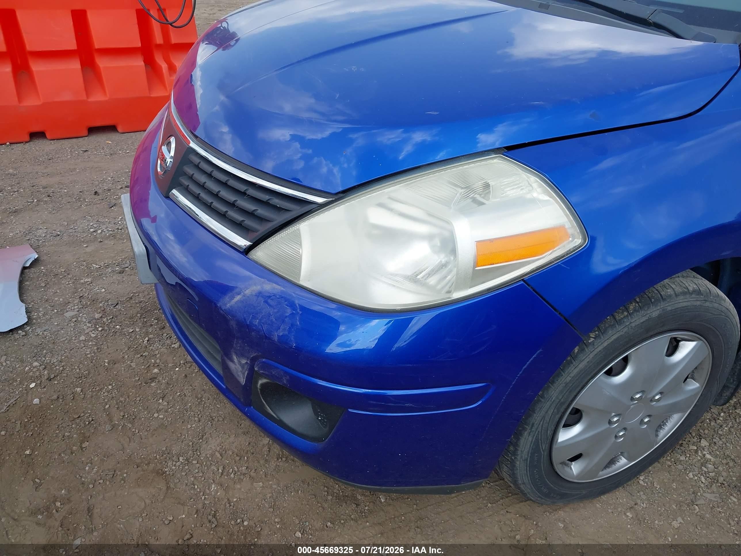 2009 Nissan Versa 1.8s Blue vin: 3N1BC13E49L447639