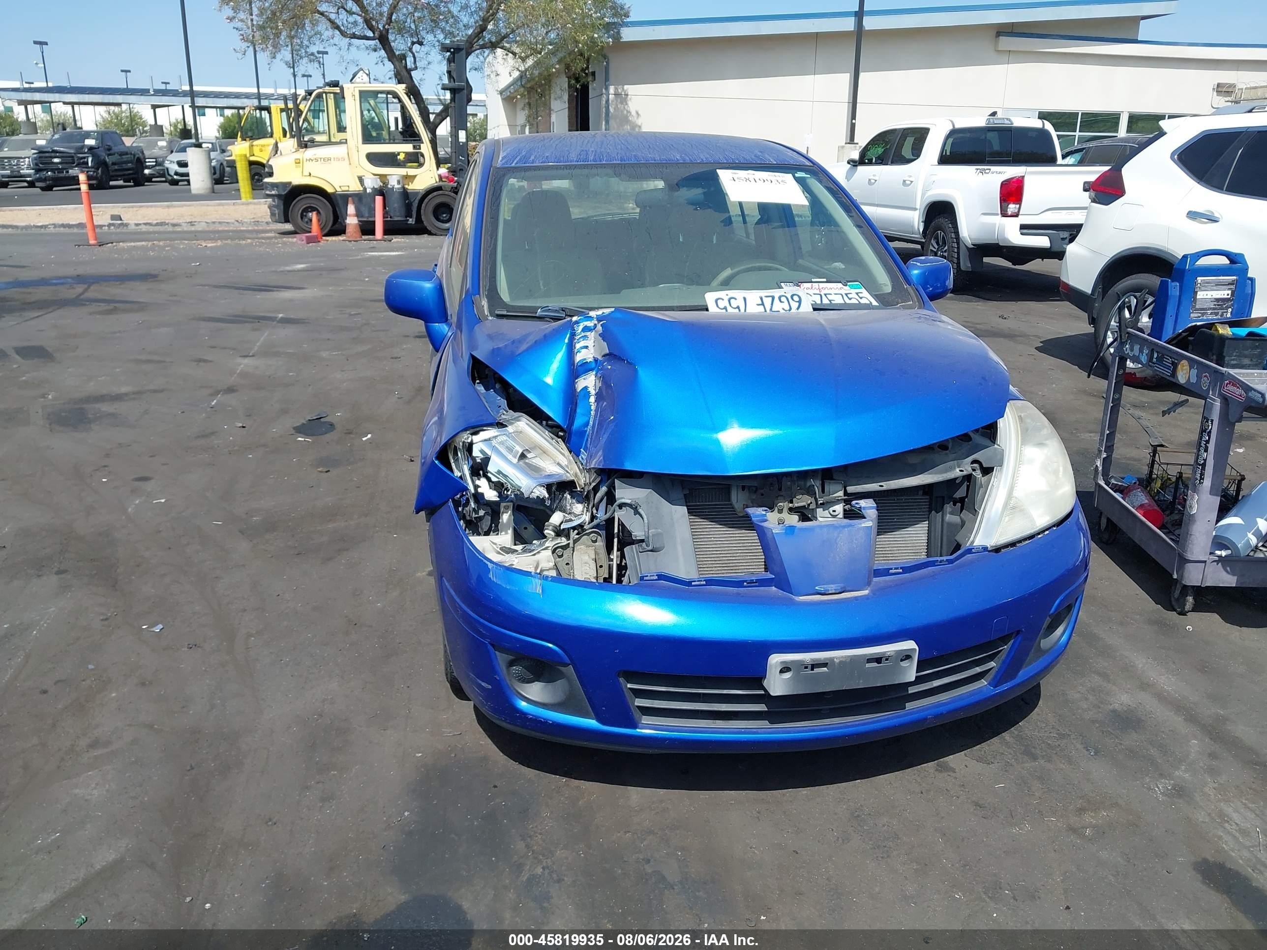 2009 Nissan Versa 1.8s Blue vin: 3N1BC13E49L449939