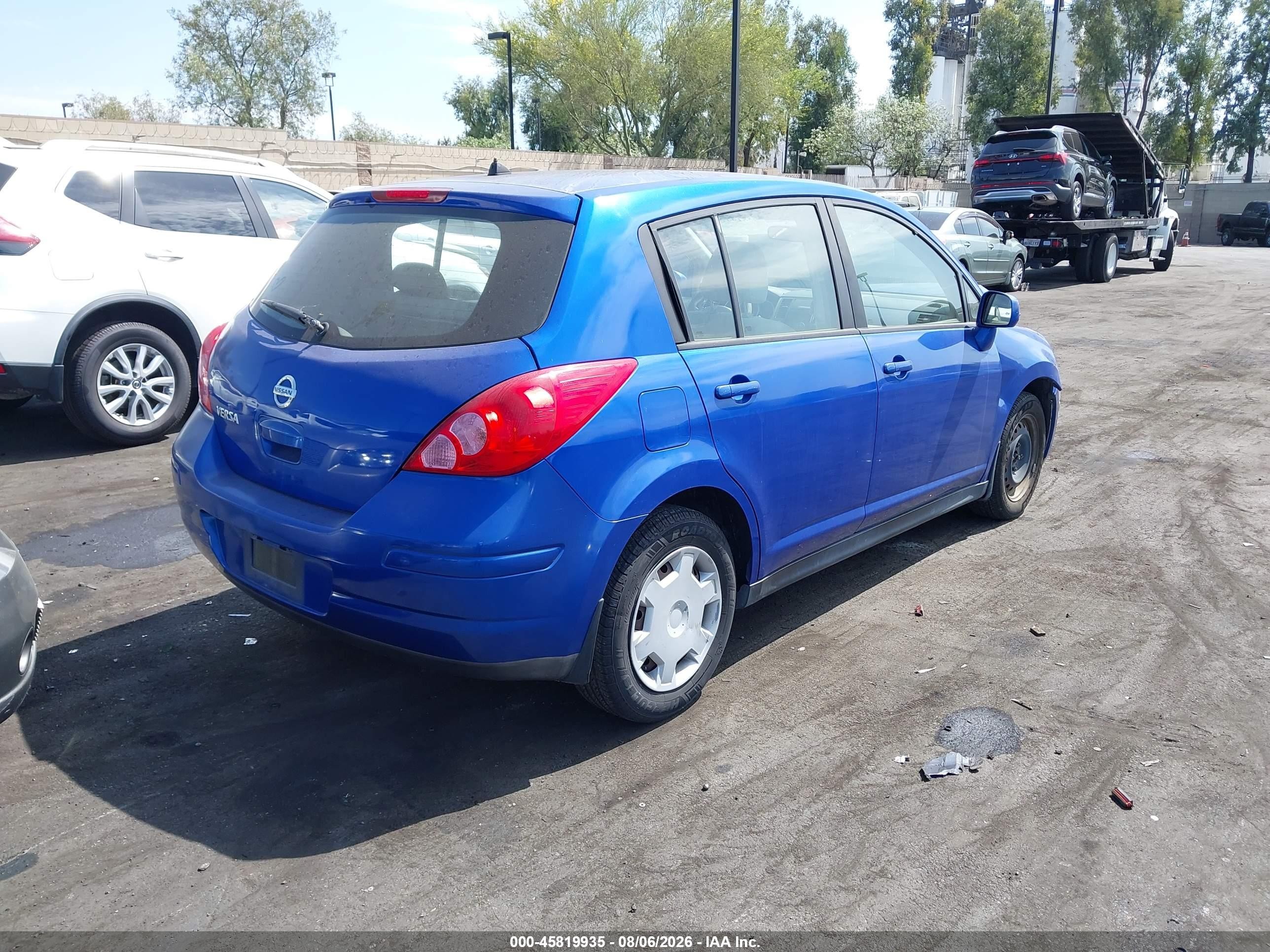 2009 Nissan Versa 1.8s Blue vin: 3N1BC13E49L449939