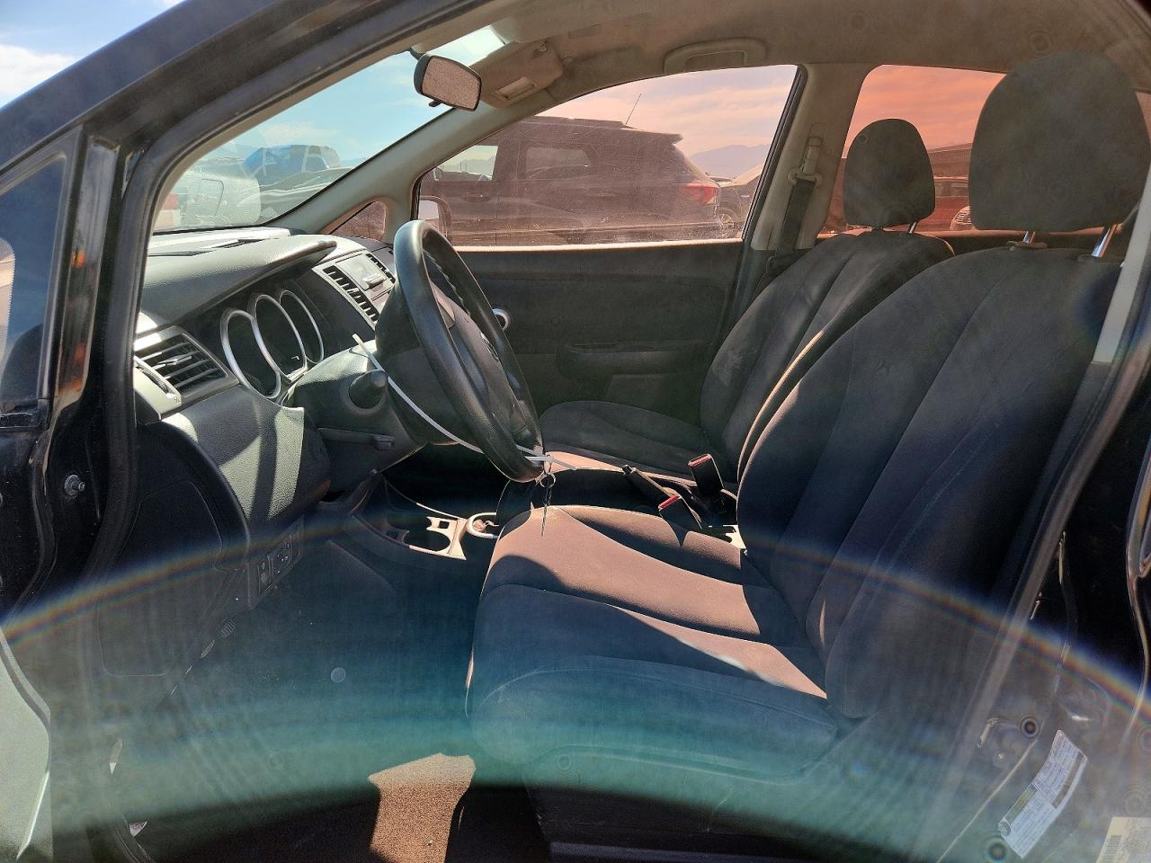 2009 Nissan Versa 1.8 S Черный vin: 3N1BC13E49L477157