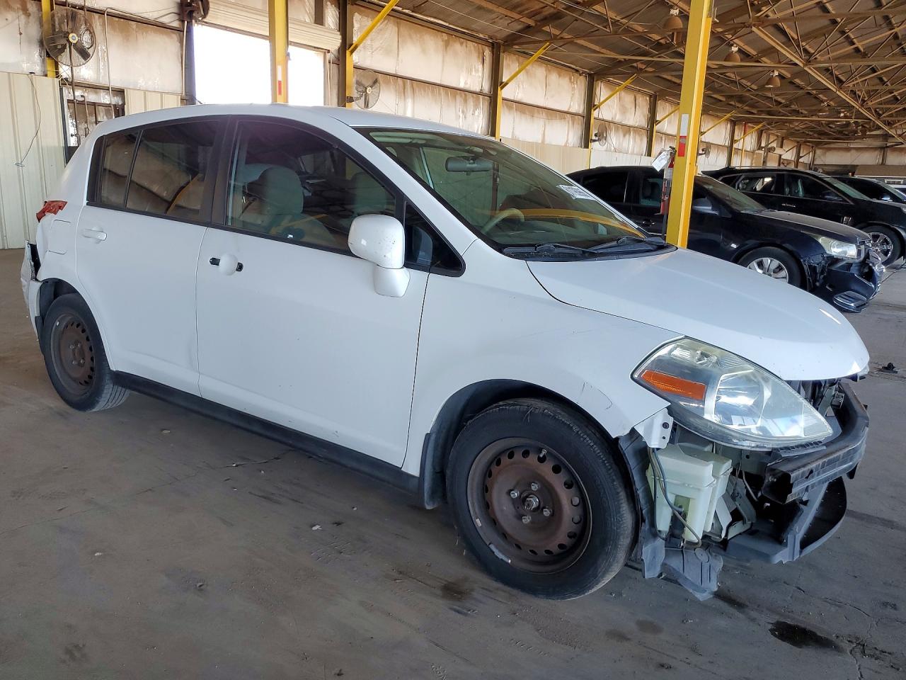 2009 Nissan Versa S Белый vin: 3N1BC13E49L487168