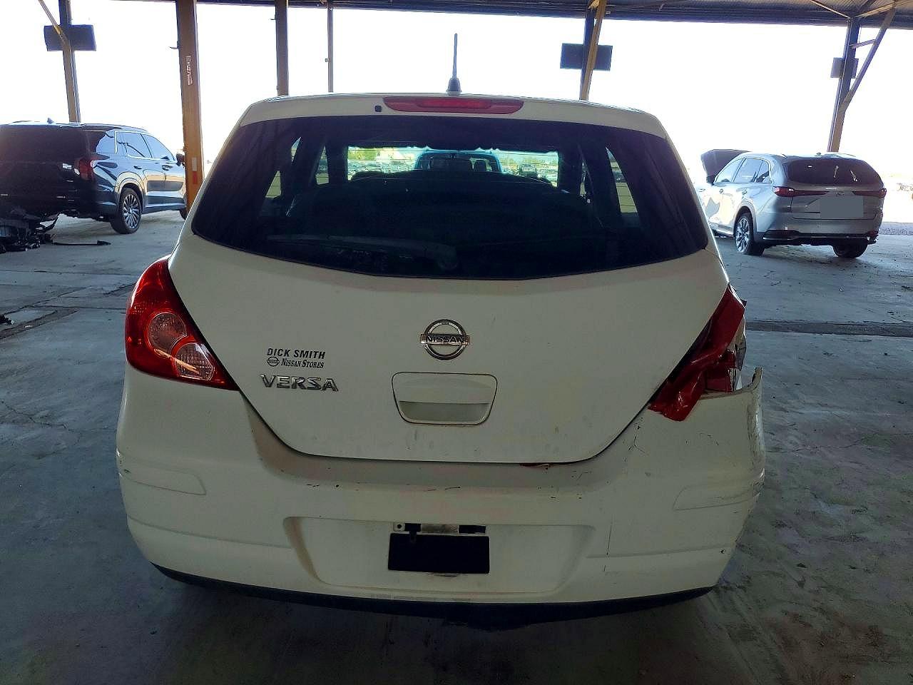 2009 Nissan Versa S Белый vin: 3N1BC13E49L487168