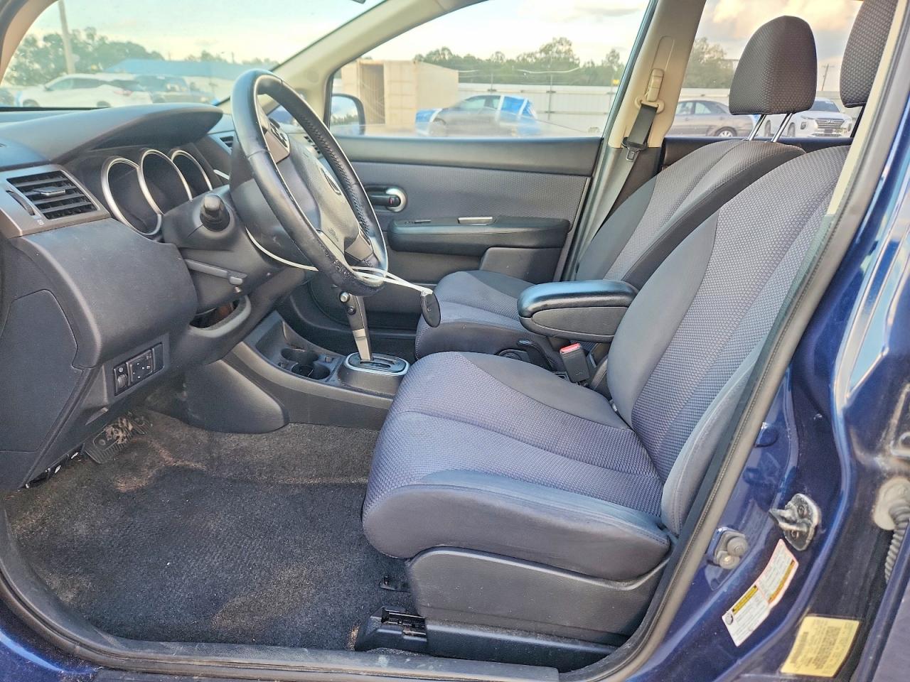 2008 Nissan Versa 1.8 S Blue vin: 3N1BC13E58L395307