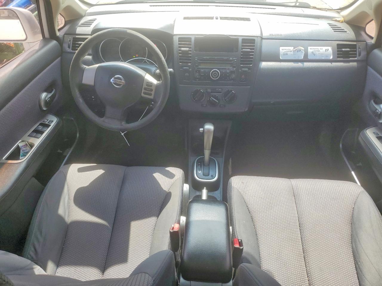 2008 Nissan Versa 1.8 S White vin: 3N1BC13E58L396635
