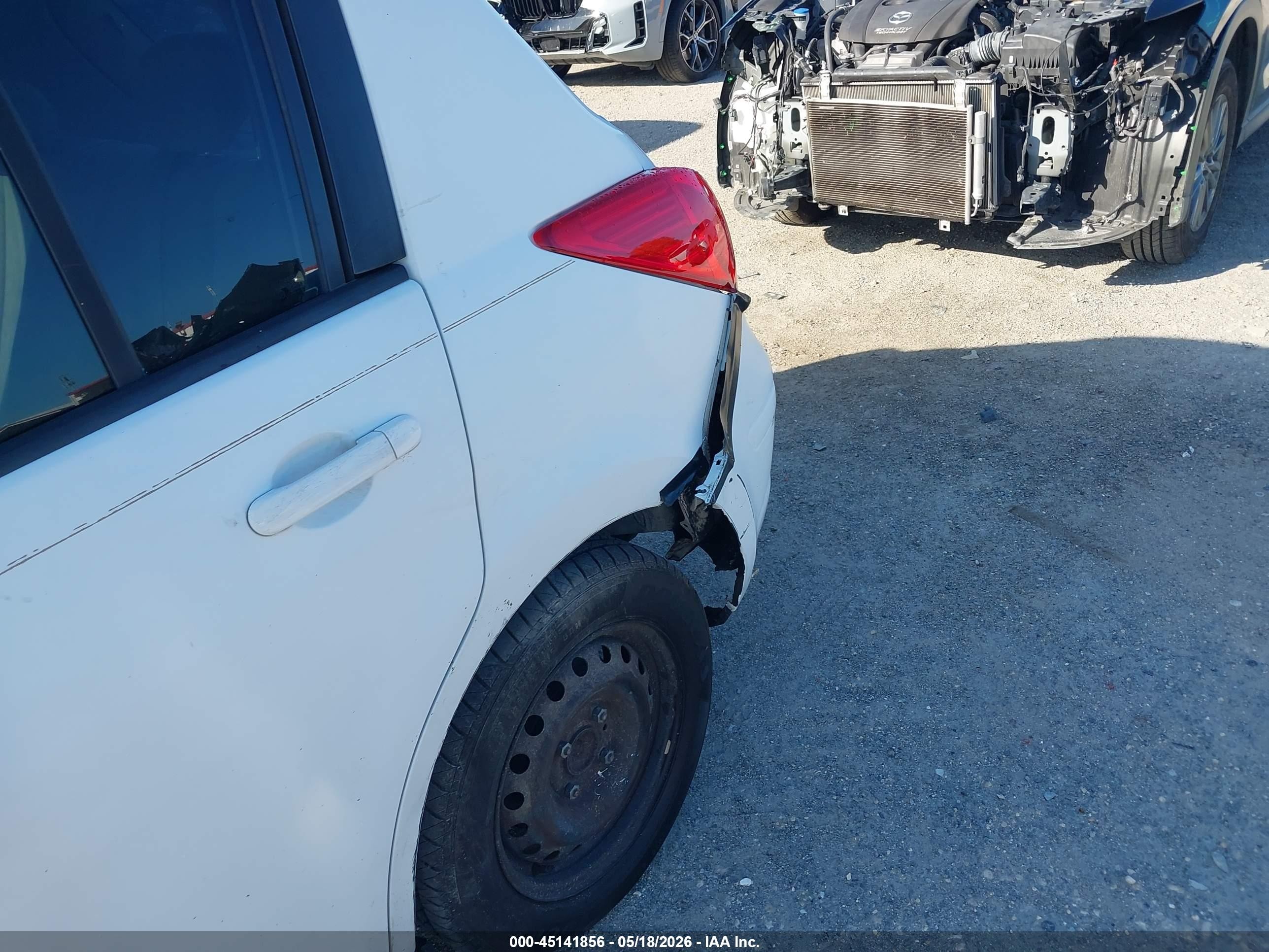 2008 Nissan Versa 1.8s White vin: 3N1BC13E58L458485