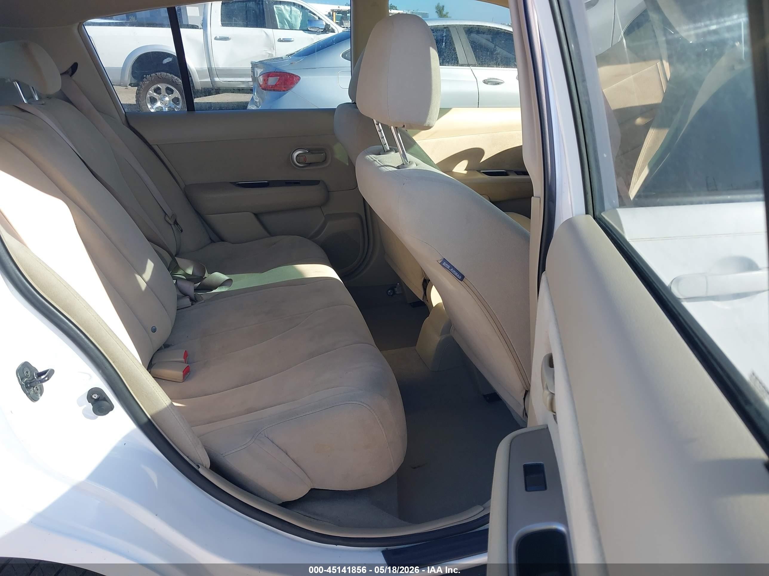 2008 Nissan Versa 1.8s White vin: 3N1BC13E58L458485