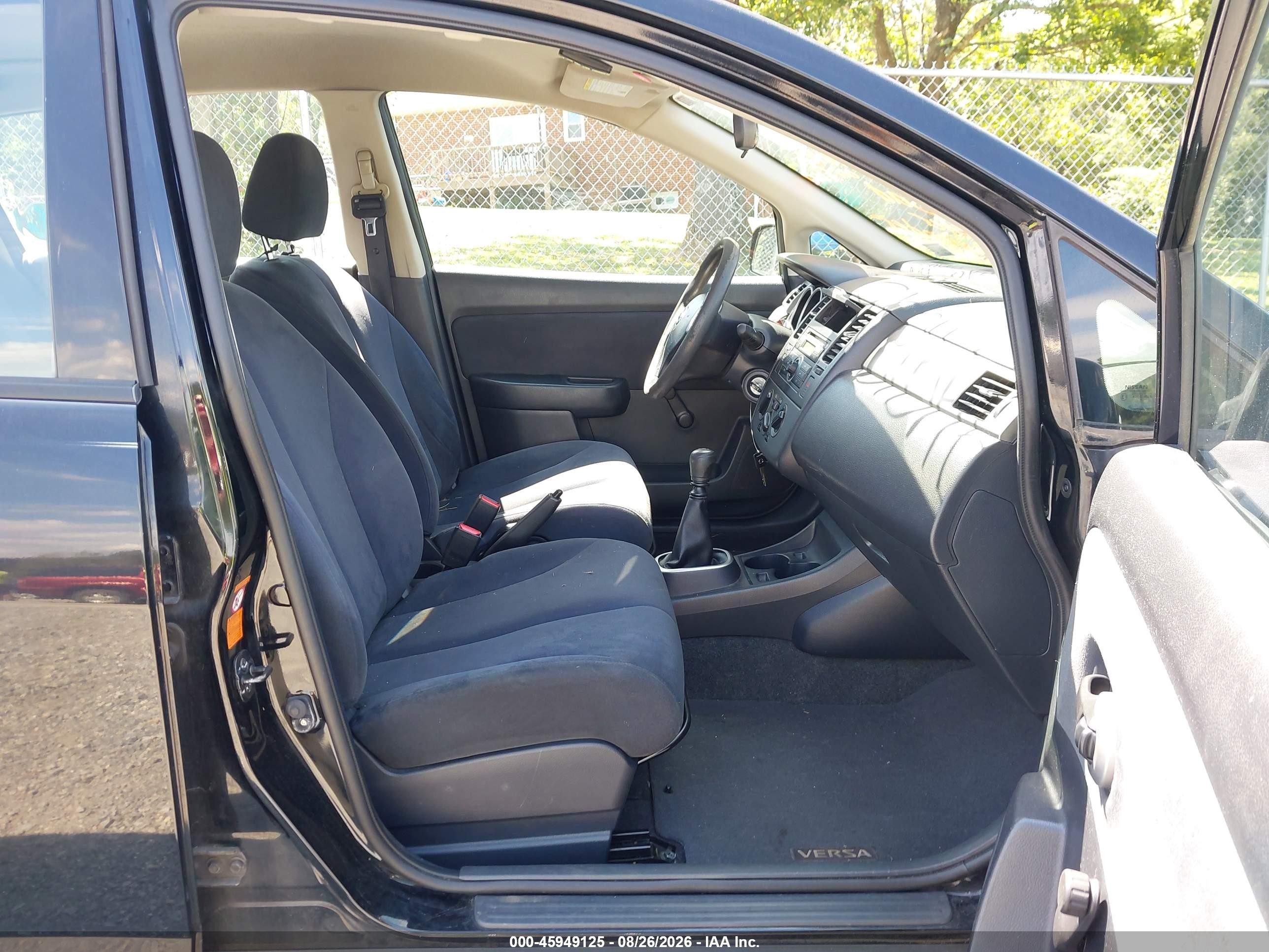 2009 Nissan Versa 1.8s Черный vin: 3N1BC13E59L372191