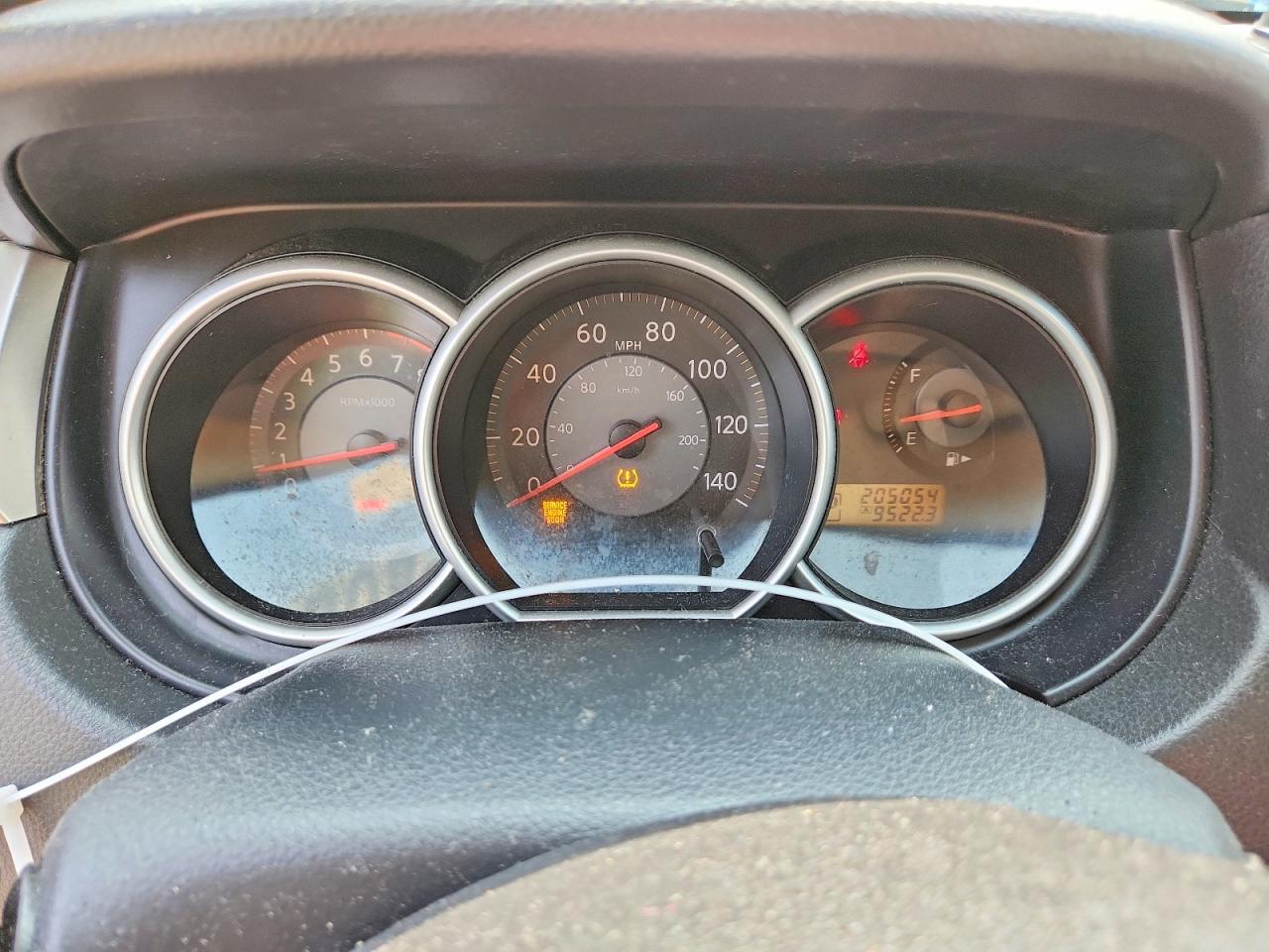 2009 Nissan Versa 1.8 S Red vin: 3N1BC13E59L383336