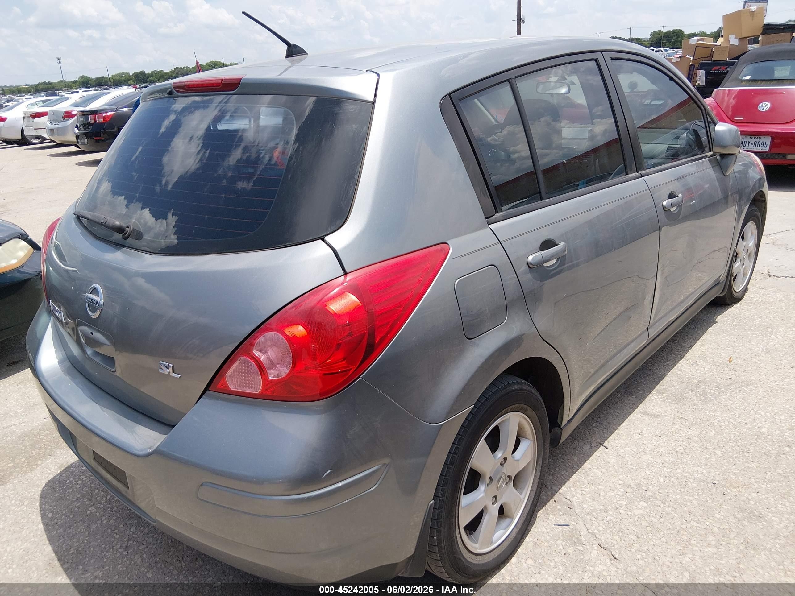 2009 Nissan Versa 1.8sl Silver vin: 3N1BC13E59L392103