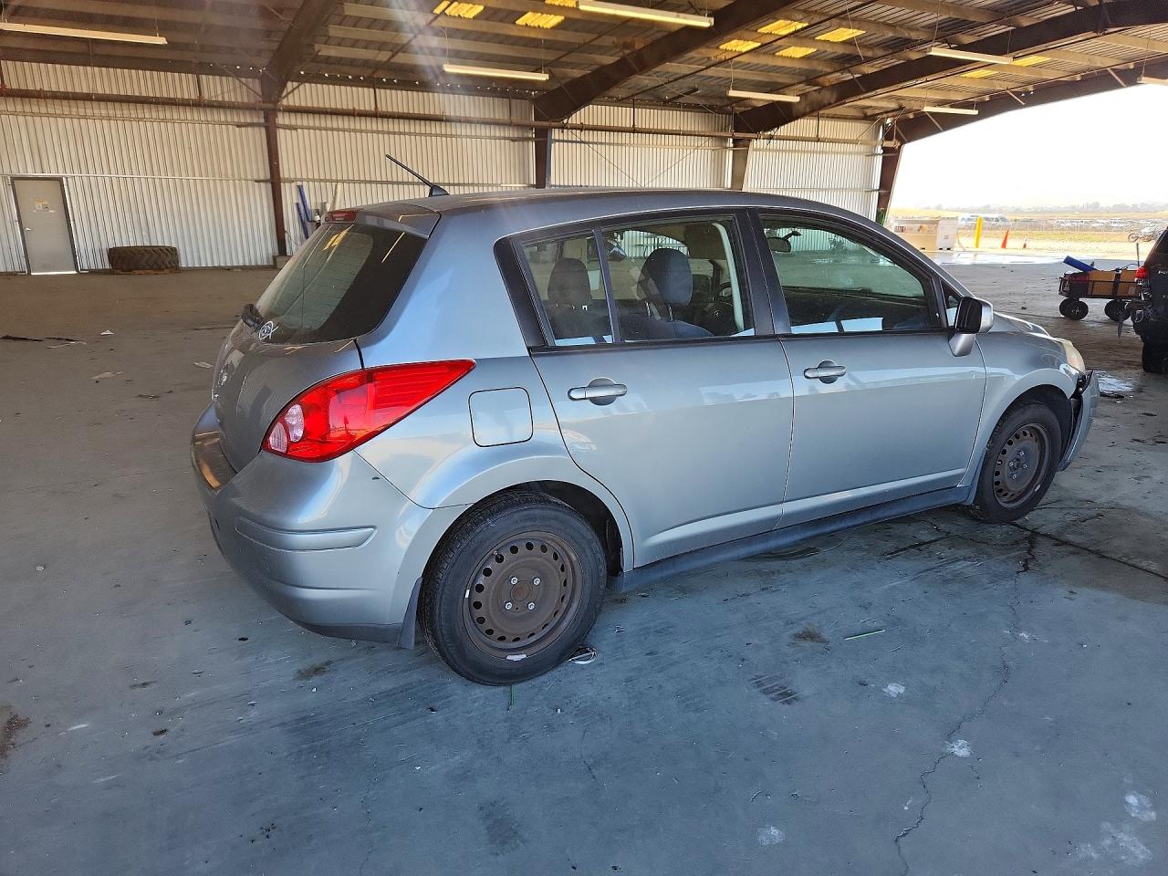 2009 Nissan Versa 1.8 S Gray vin: 3N1BC13E59L404525
