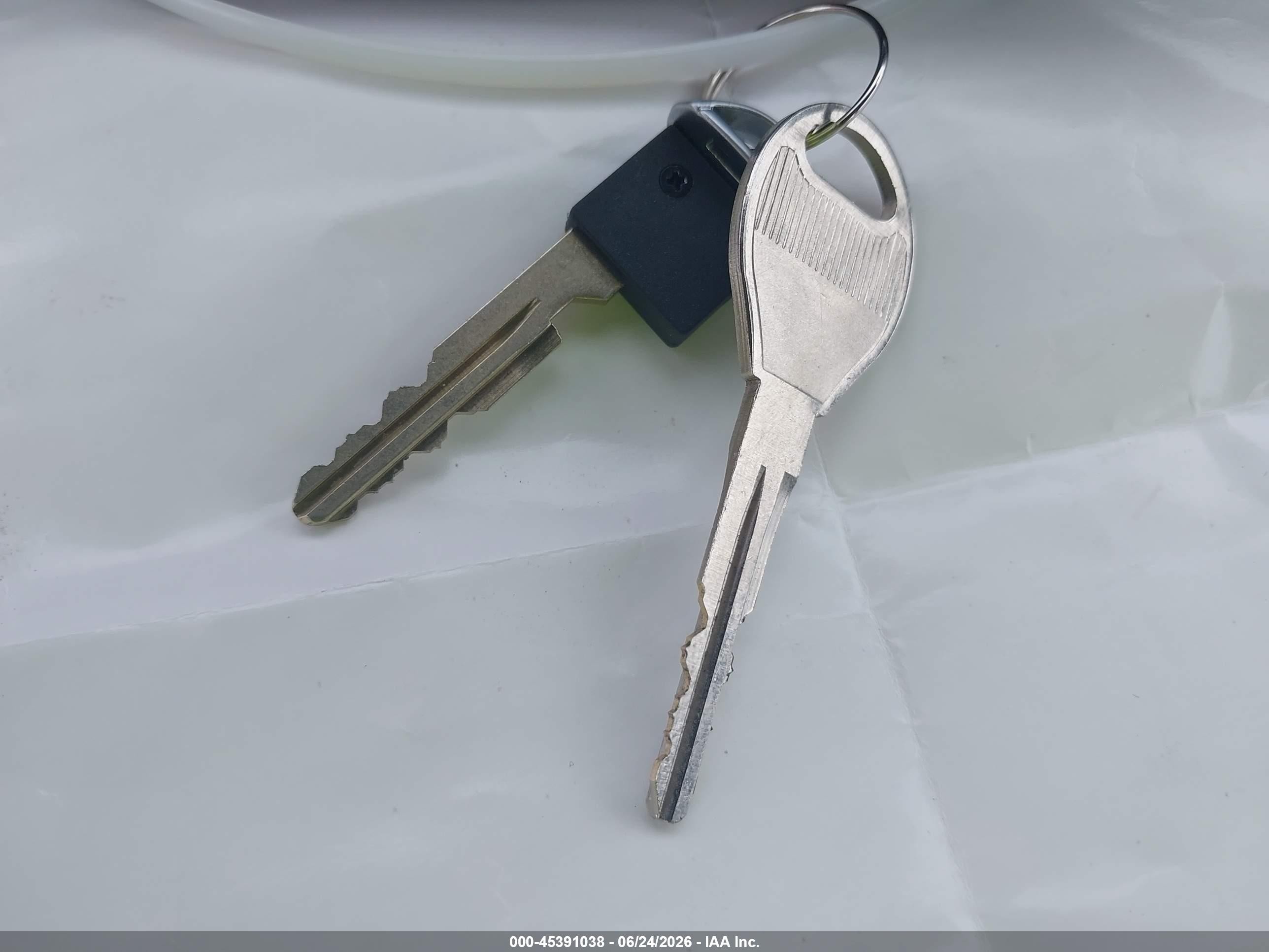 2009 Nissan Versa 1.8sl Серебряный vin: 3N1BC13E59L405741