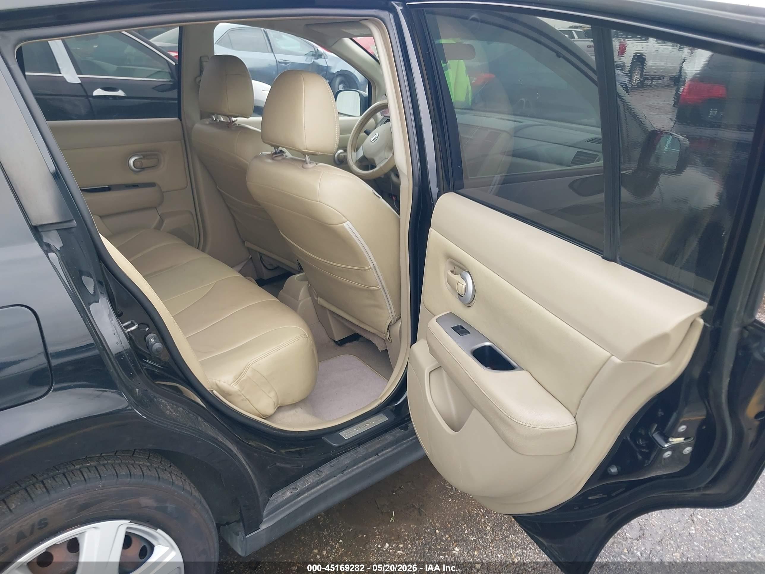 2009 Nissan Versa 1.8s Черный vin: 3N1BC13E59L471920