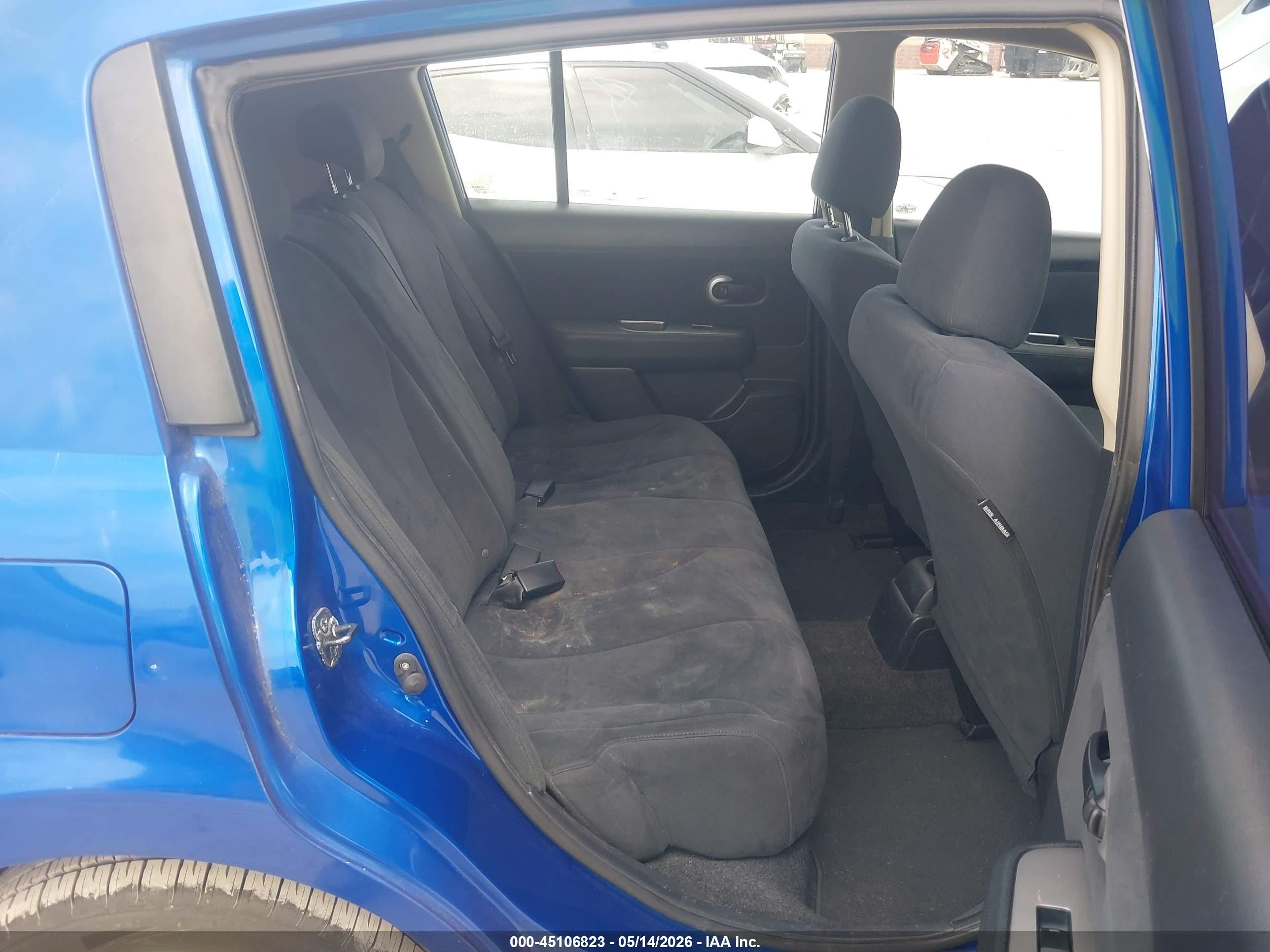 2009 Nissan Versa 1.8s Blue vin: 3N1BC13E59L475367