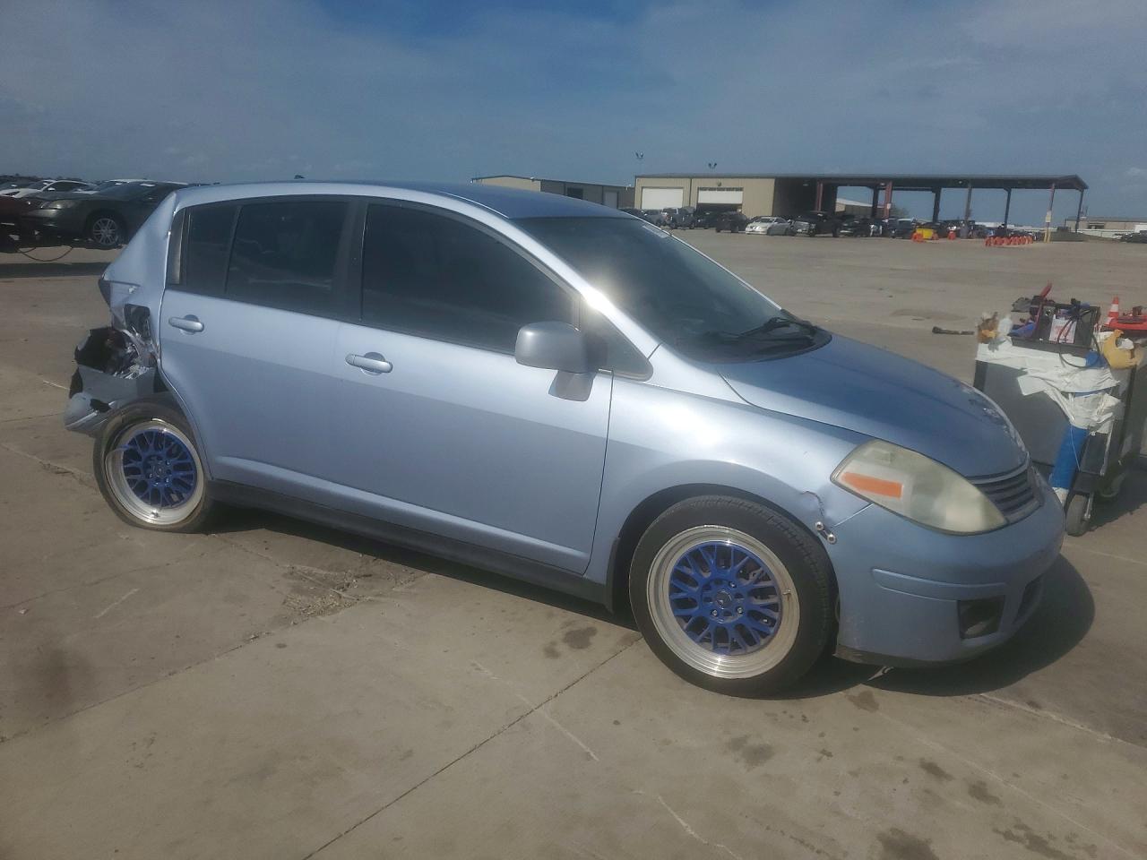2009 Nissan Versa 1.8 S Blue vin: 3N1BC13E59L490483