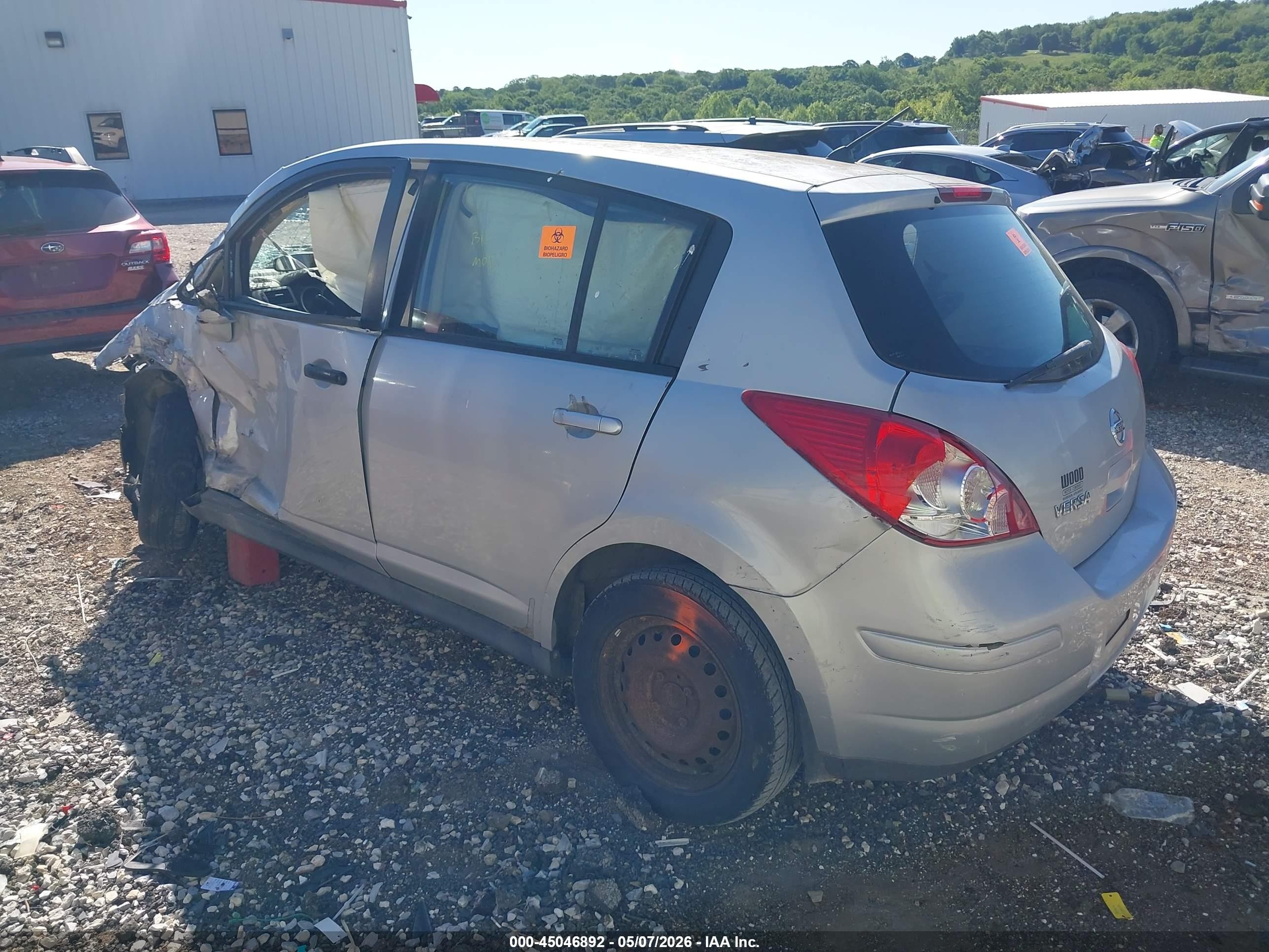 2007 Nissan Versa 1.8s Silver vin: 3N1BC13E67L363741