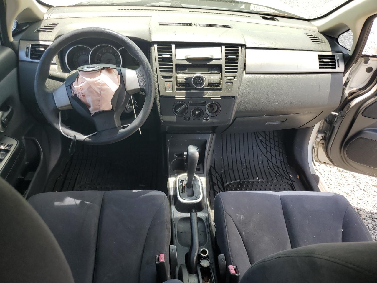 2007 Nissan Versa 1.8 S Silver vin: 3N1BC13E67L394102