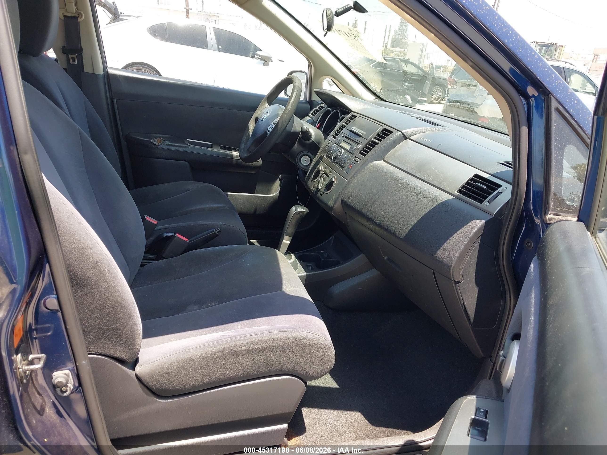 2008 Nissan Versa 1.8s Blue vin: 3N1BC13E68L358783