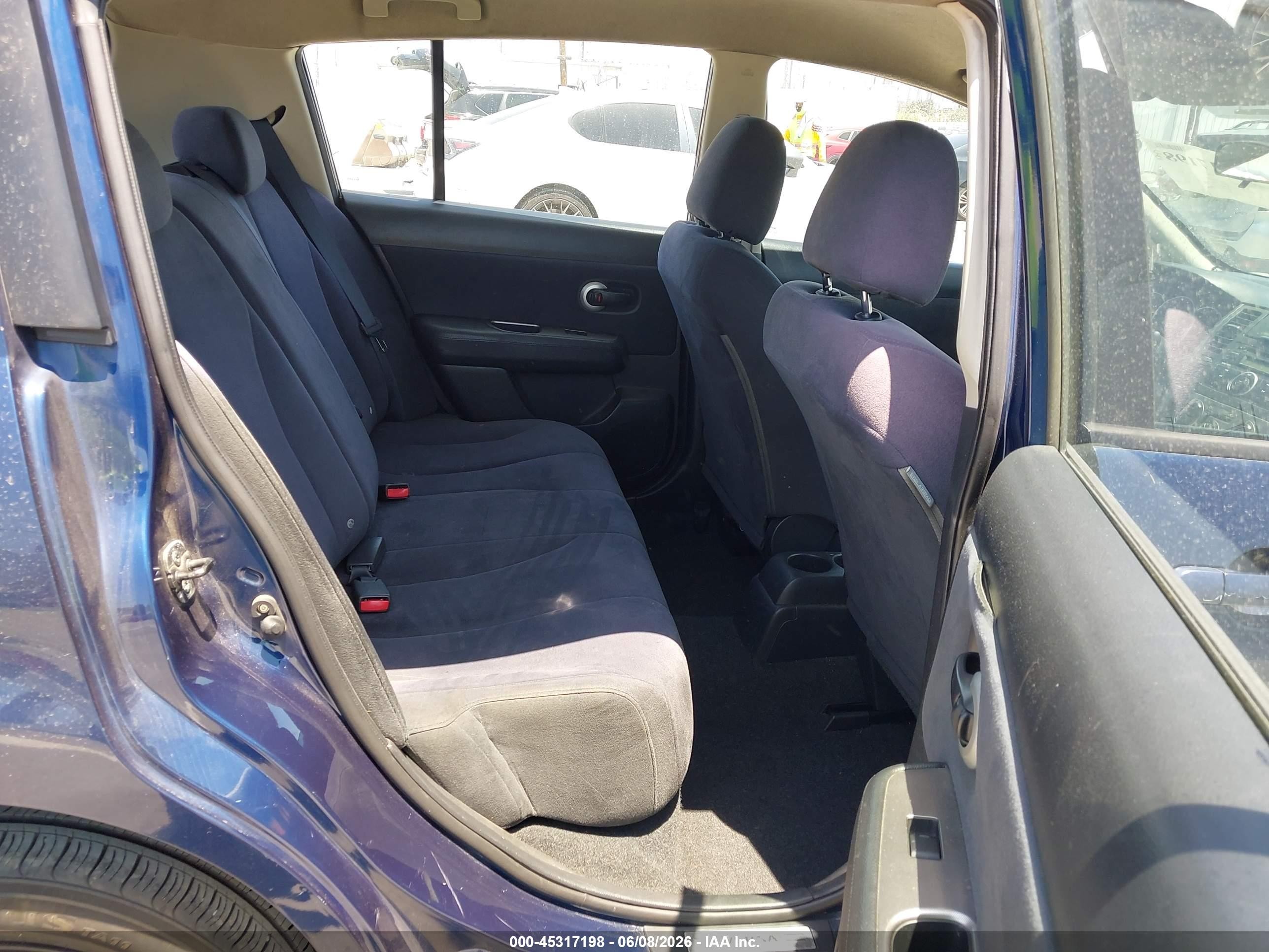 2008 Nissan Versa 1.8s Blue vin: 3N1BC13E68L358783