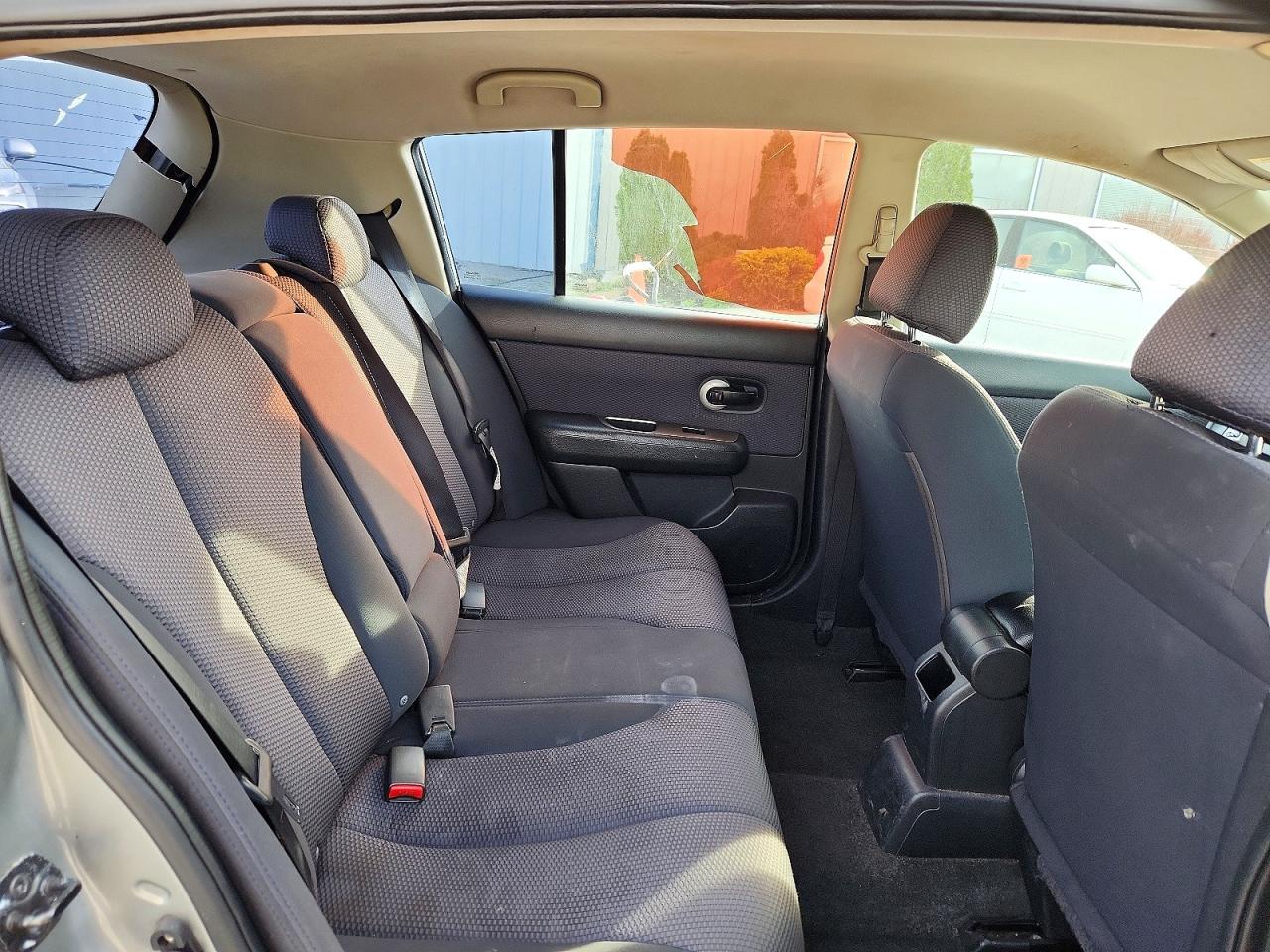 2008 Nissan Versa 1.8 S Gray vin: 3N1BC13E68L362509