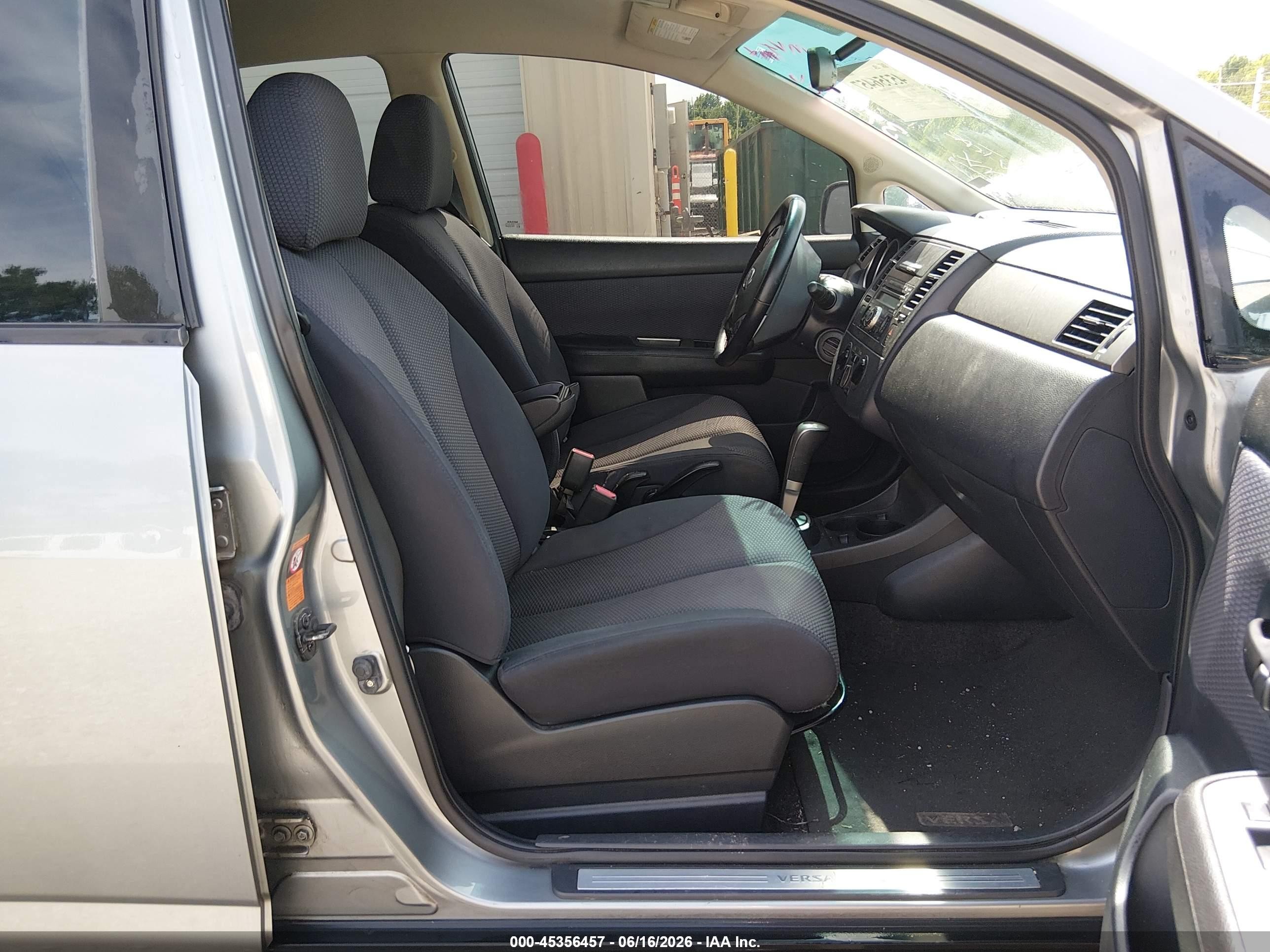 2008 Nissan Versa 1.8sl Gray vin: 3N1BC13E68L397826