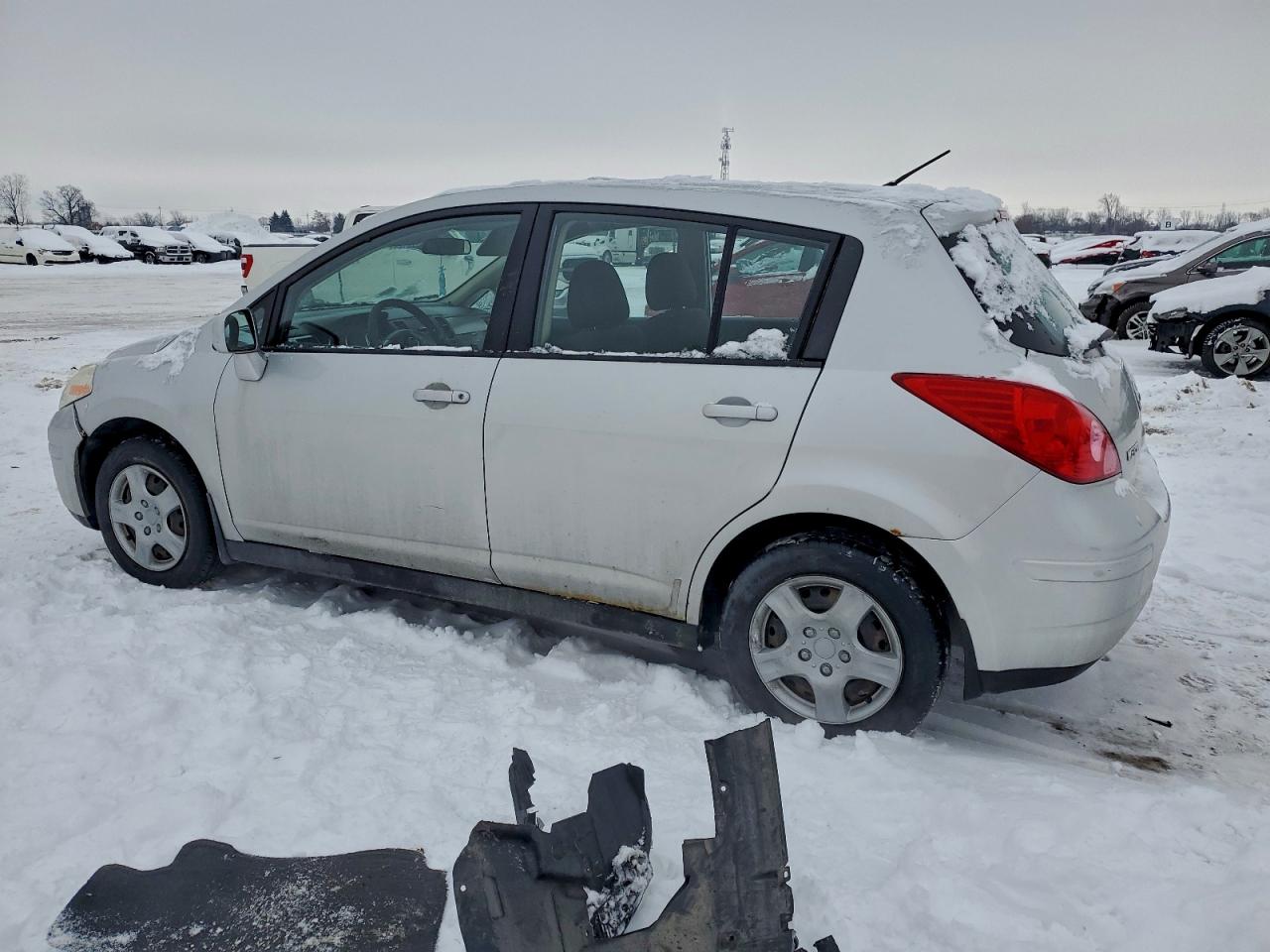 2008 Nissan Versa S Silver vin: 3N1BC13E68L401261
