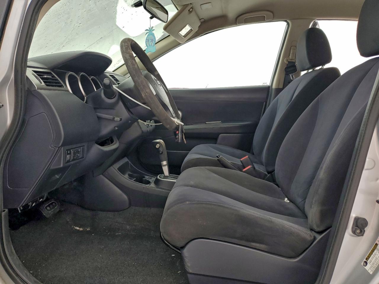 2008 Nissan Versa S Silver vin: 3N1BC13E68L401261